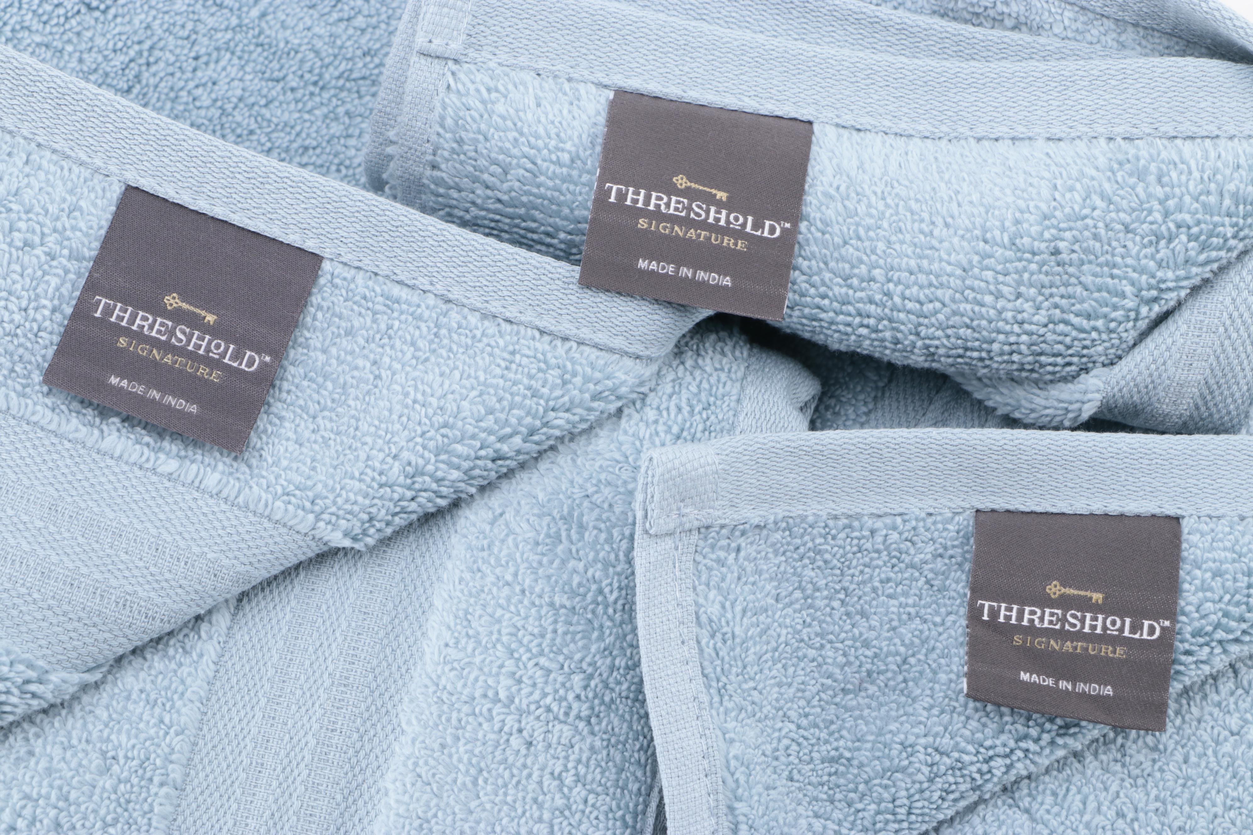 Threshold Signature Spa Bundle Towels in Aqua