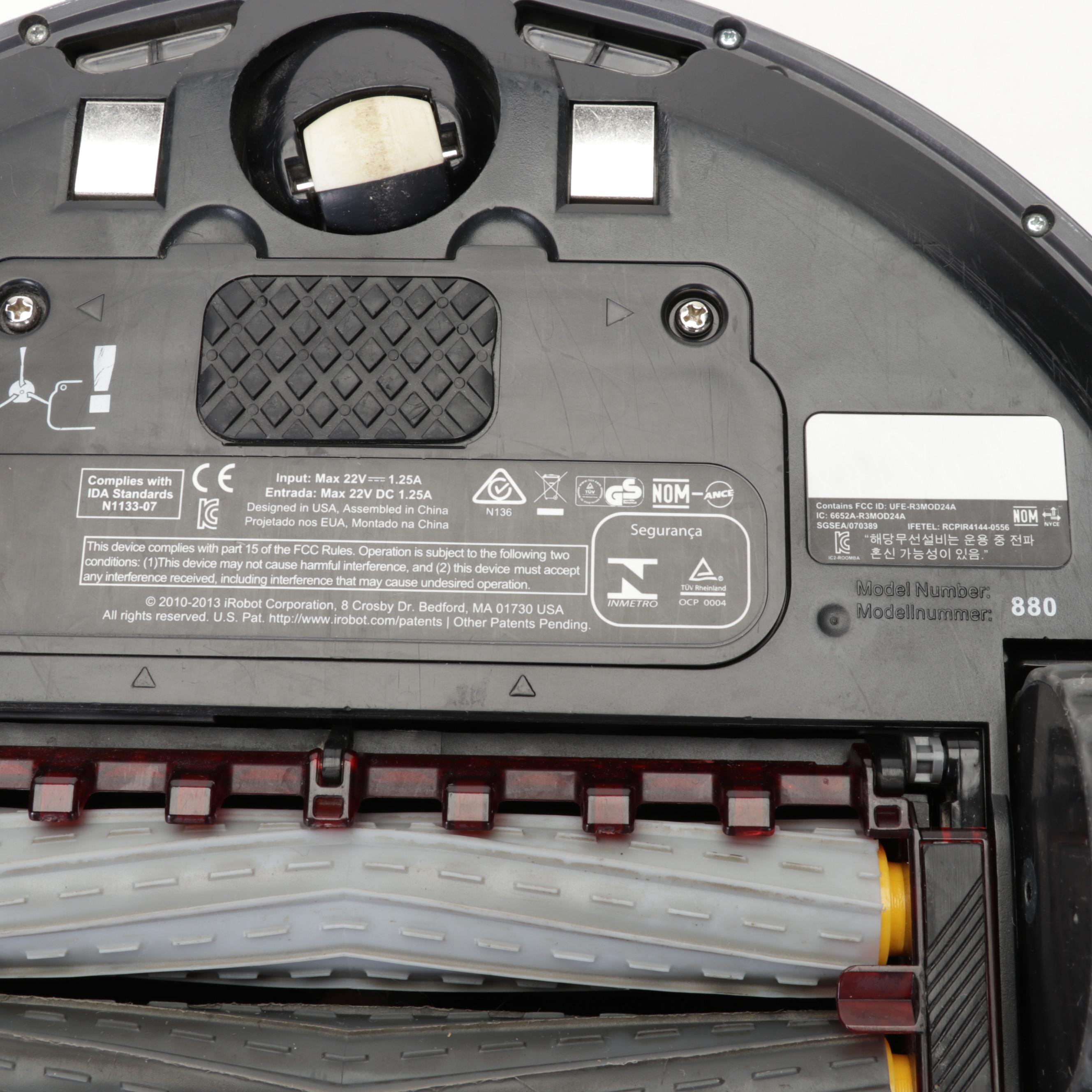 iRobot Roomba 880 with Accessories, 2010-2013