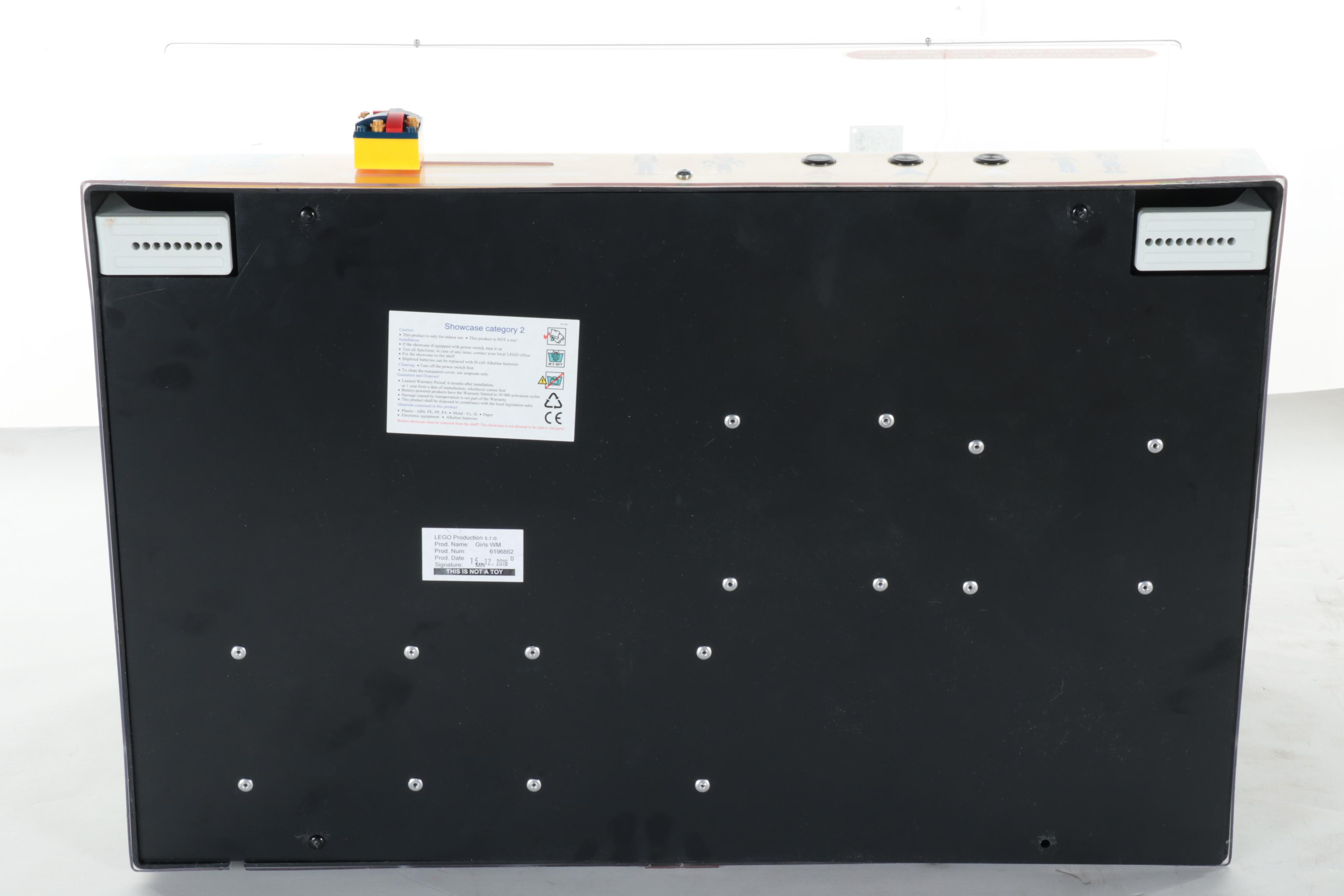 LEGO Bionicle and DC Super Hero Girls Building Toys Commercial Showcases