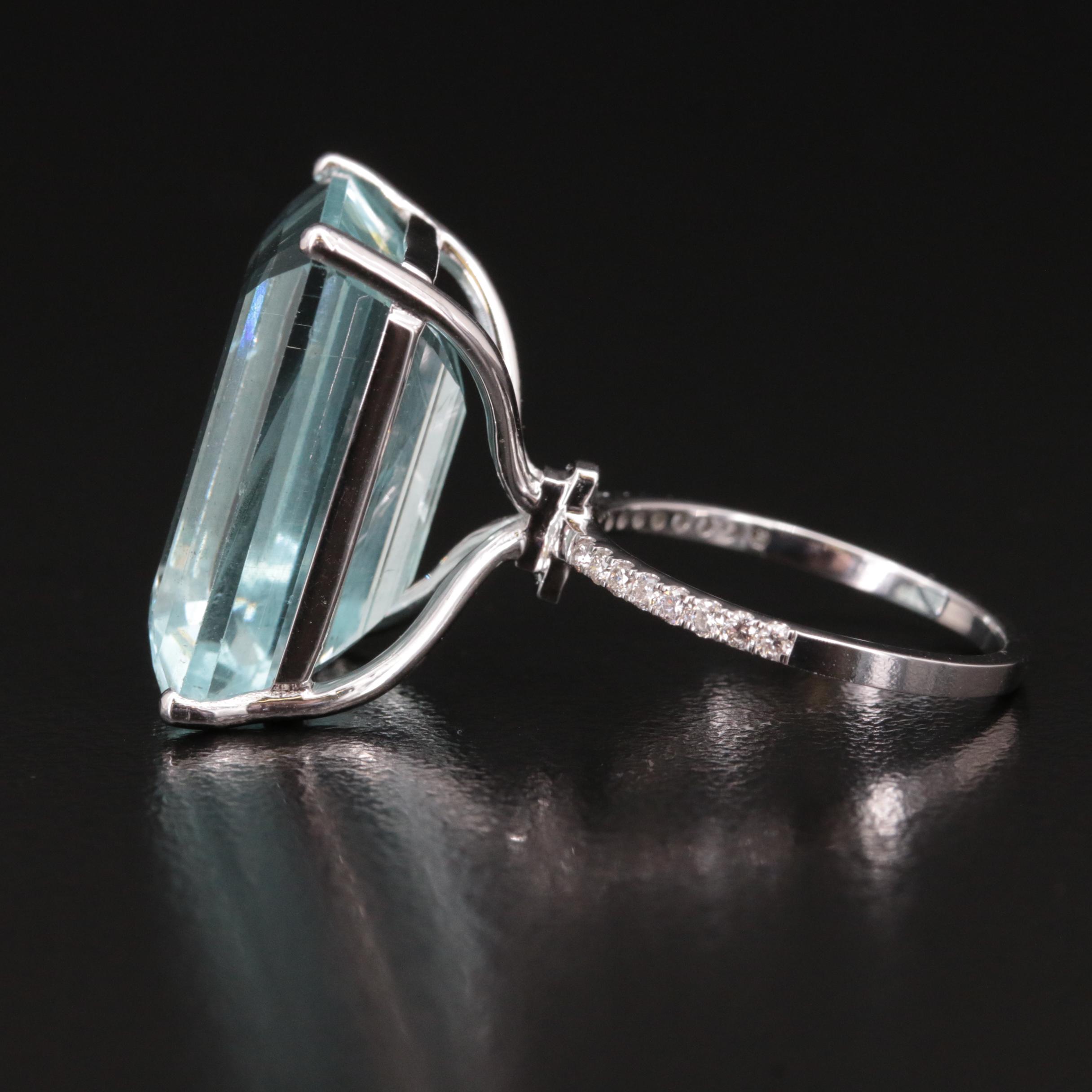 14K 21.49 CT Aquamarine and Diamond Ring