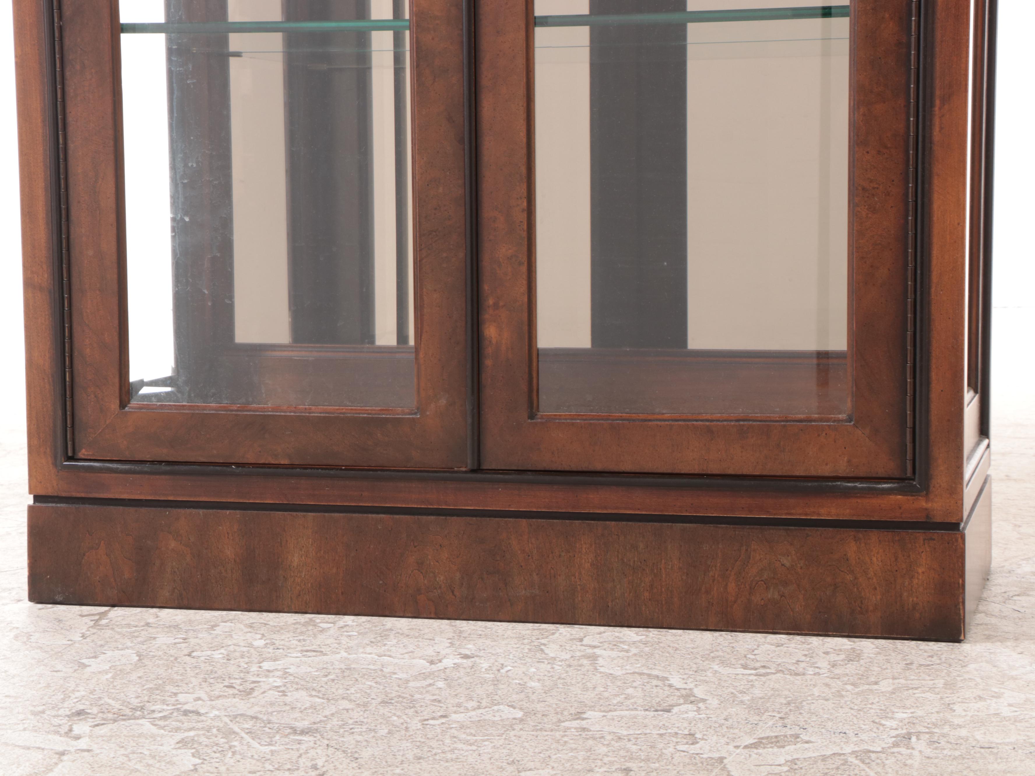 Drexel Heritage Modernist Walnut Display Cabinet, Mid to Late 20th Century