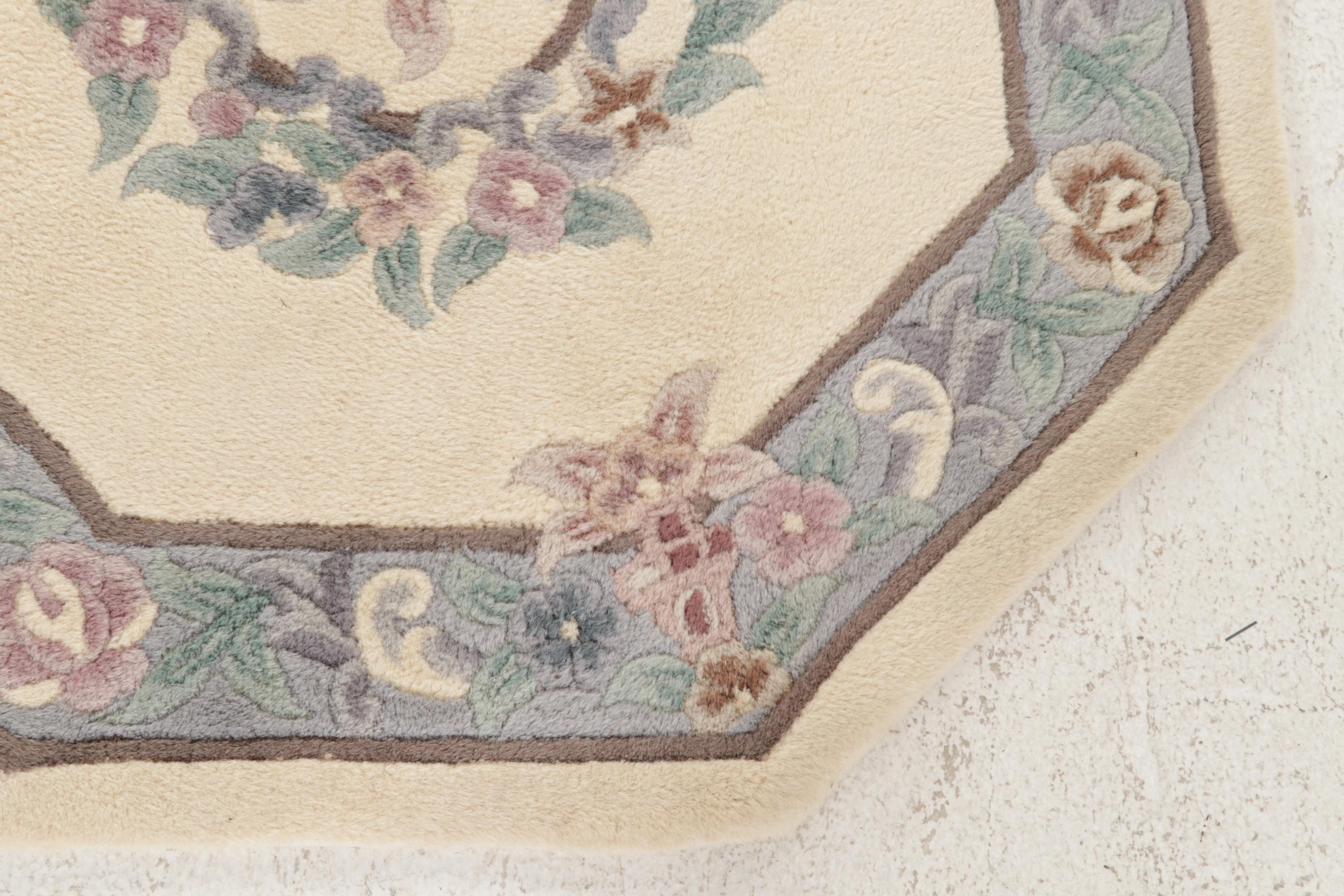 3'3 Octagonal Hand-Tufted Mandarin Classics Chinese Peking Accent Rug