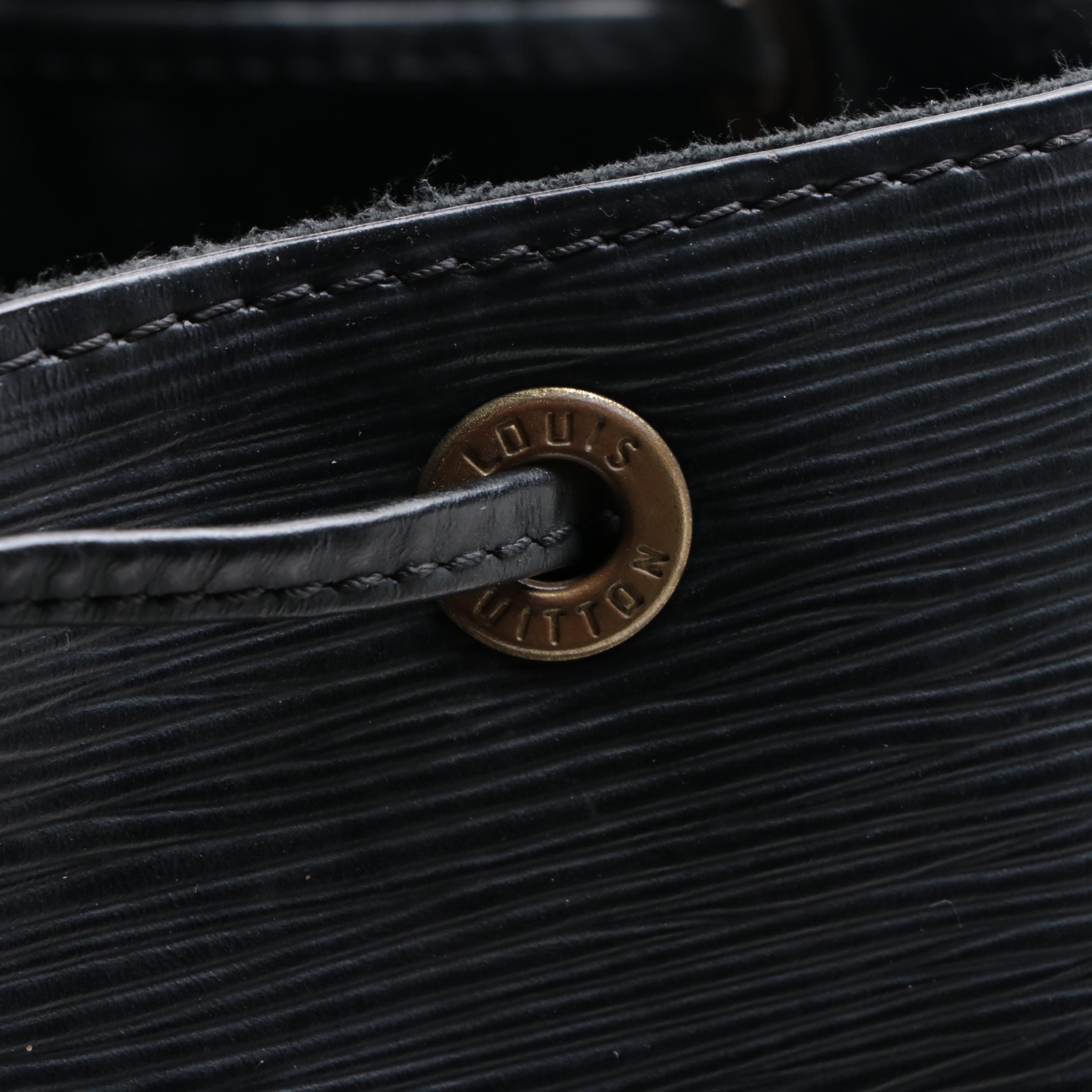 Louis Vuitton Noé Bucket Bag in Black Epi Leather