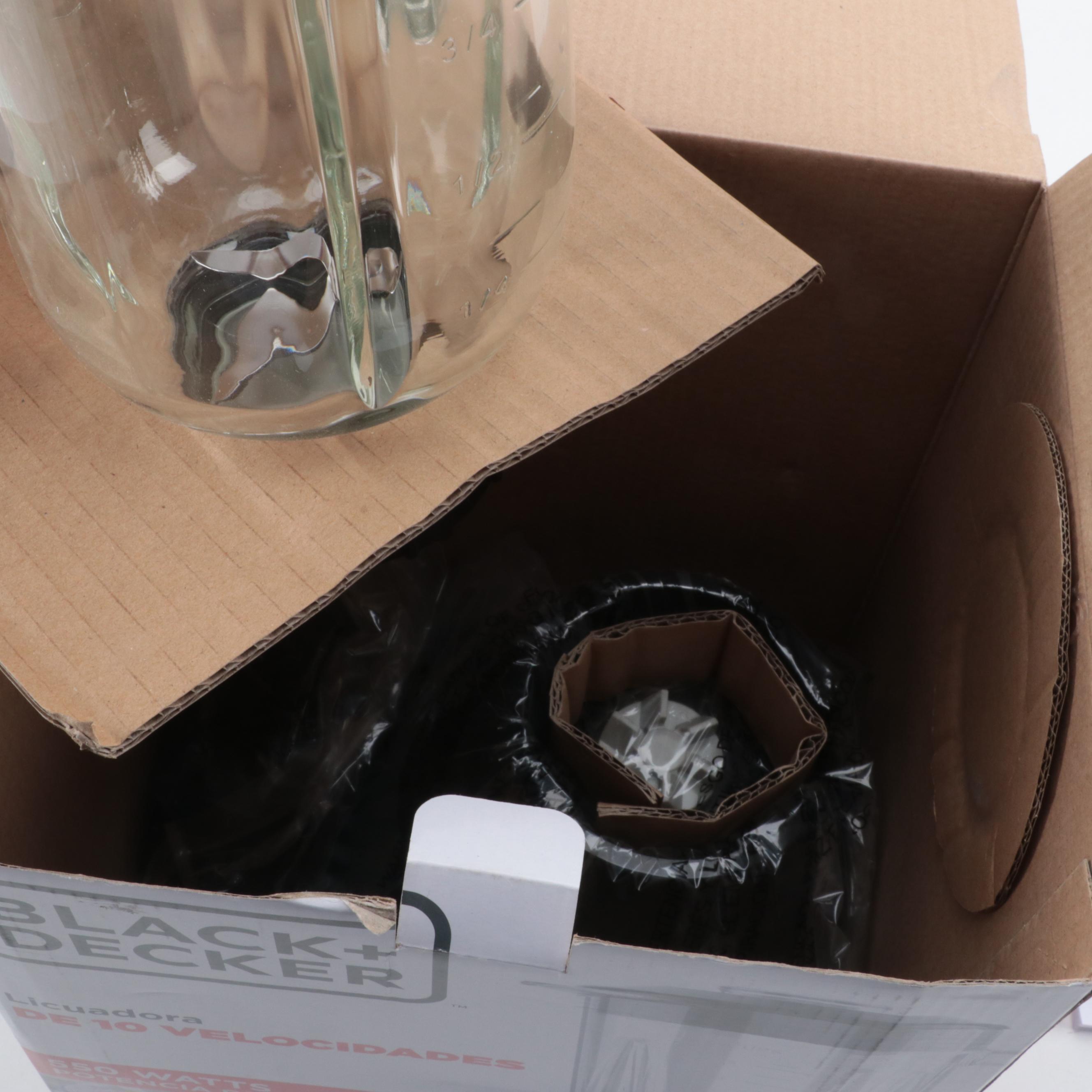 Black and Decker Blender, Travel Themed Trays, Plastic Flatware and More