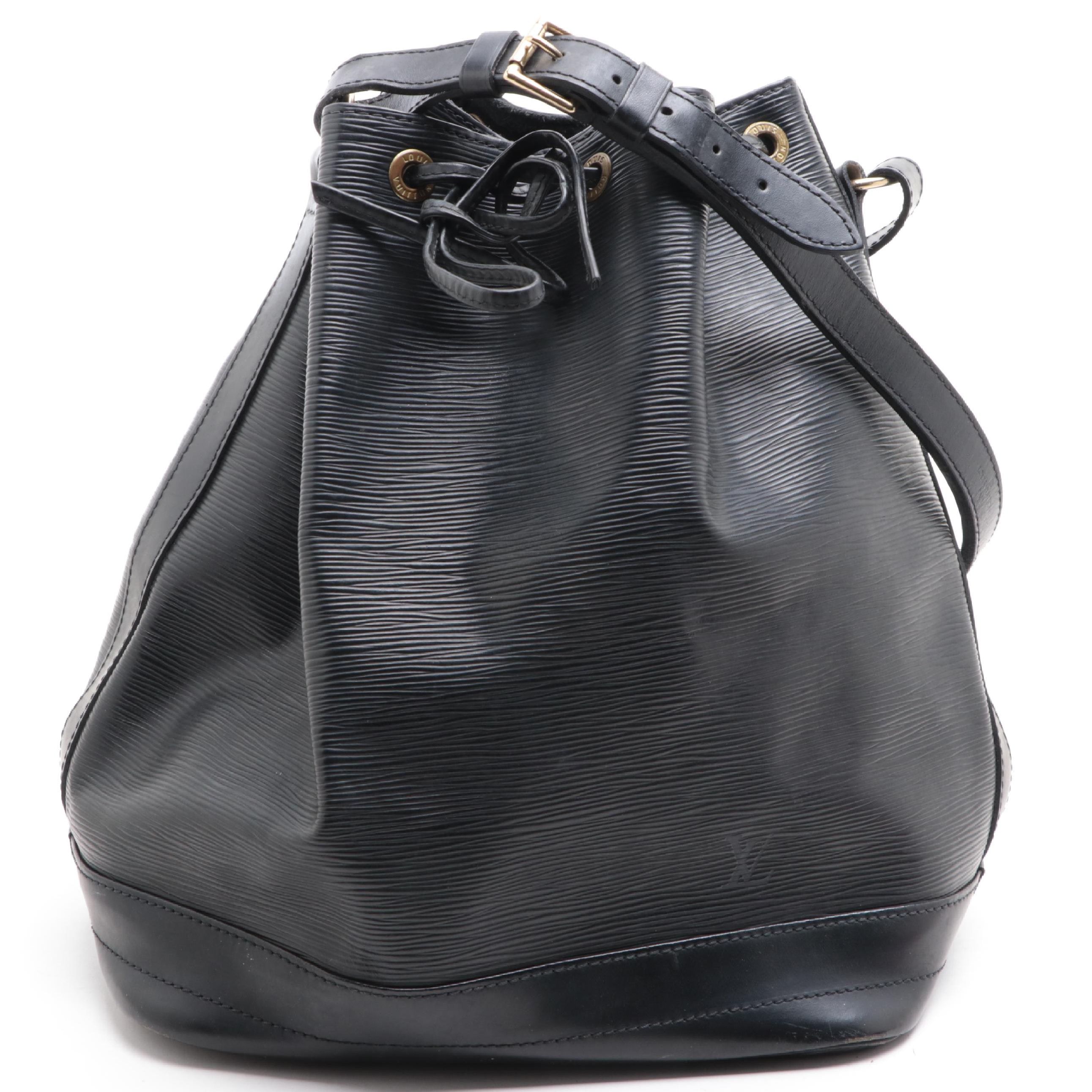 Louis Vuitton Noé Bucket Bag in Black Epi Leather