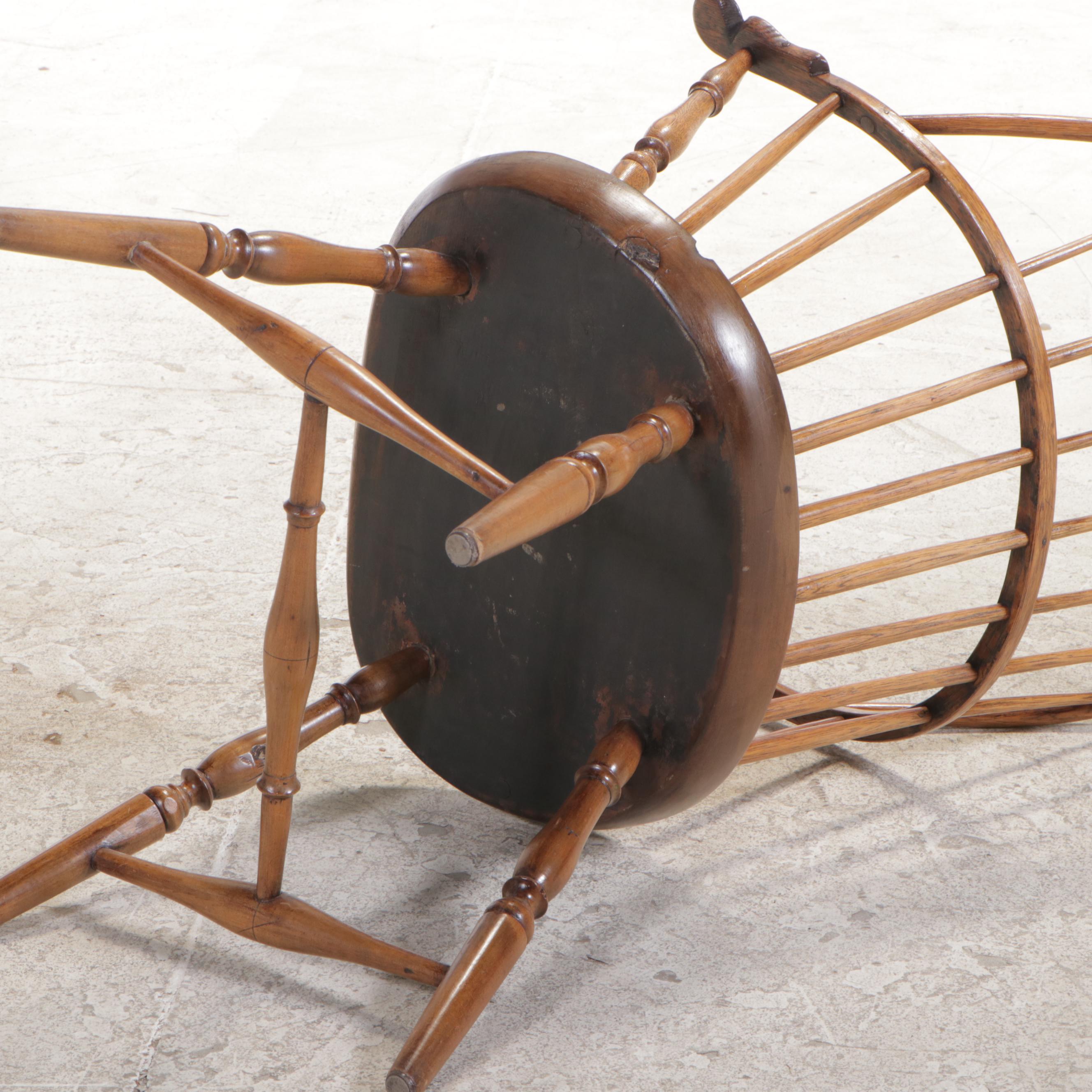 American Oak, Poplar, and Maple Sack-Back Windsor Armchair, circa 1800