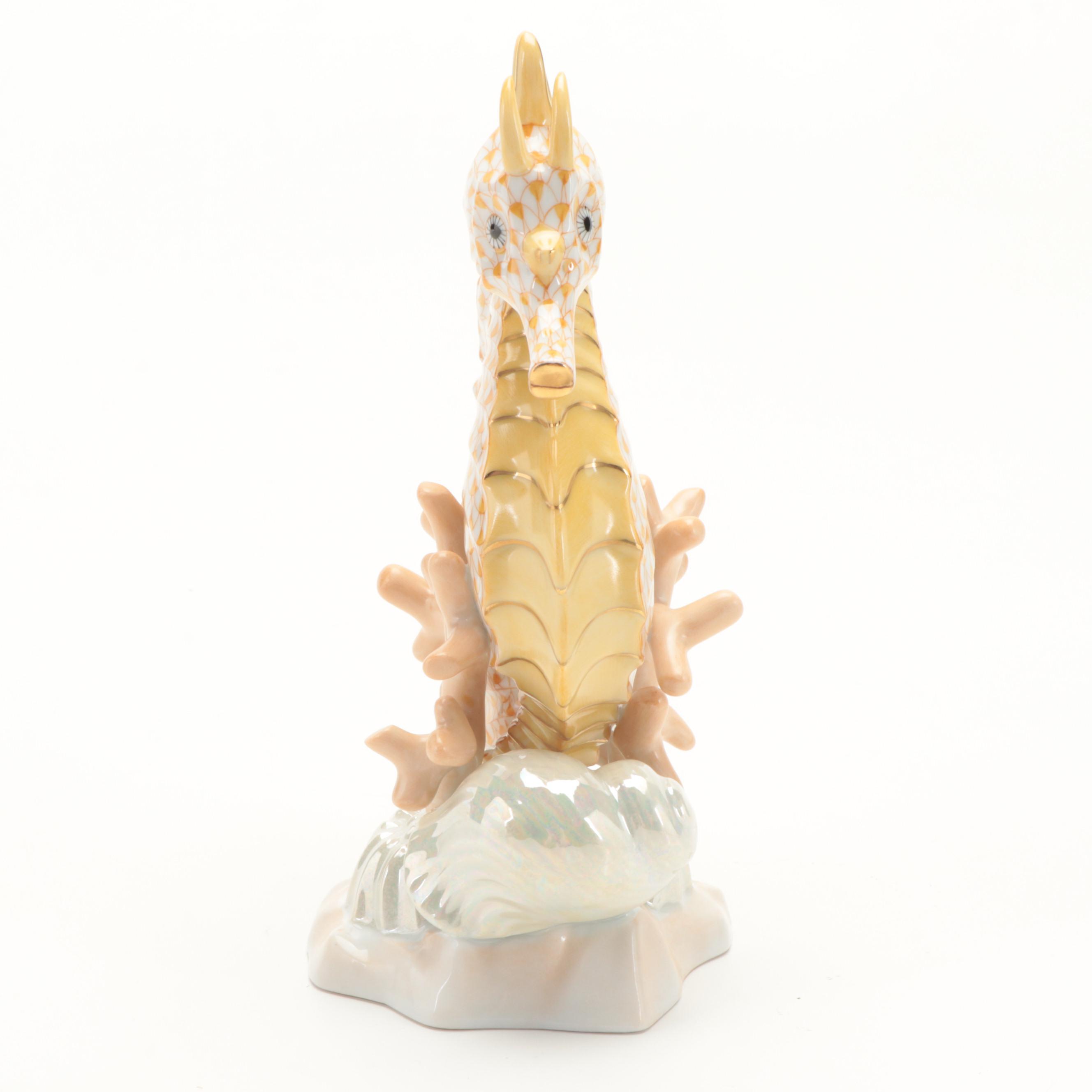 Herend Butterscotch Fishnet with Gold "Pair of Seahorses" Porcelain Figurine