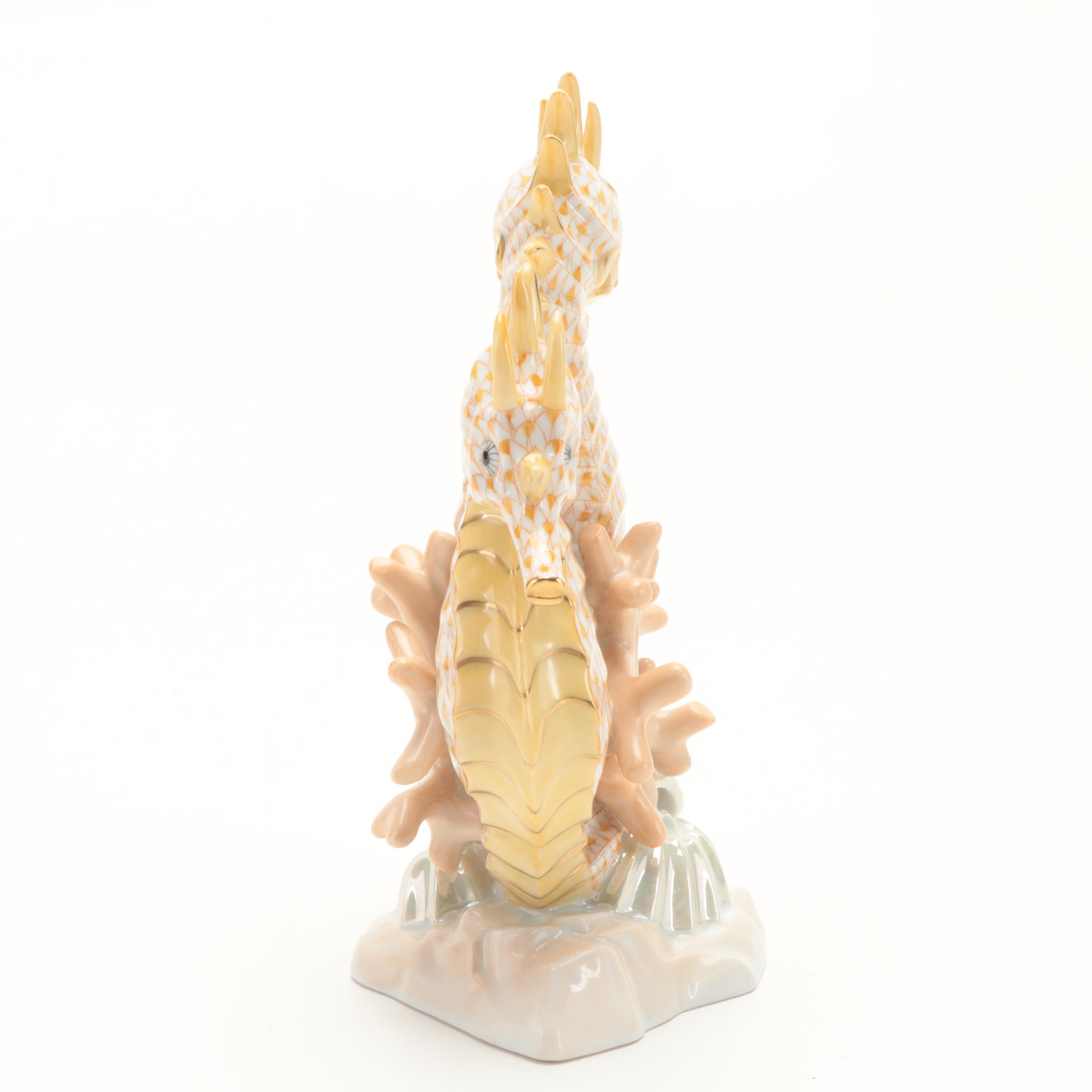 Herend Butterscotch Fishnet with Gold "Pair of Seahorses" Porcelain Figurine