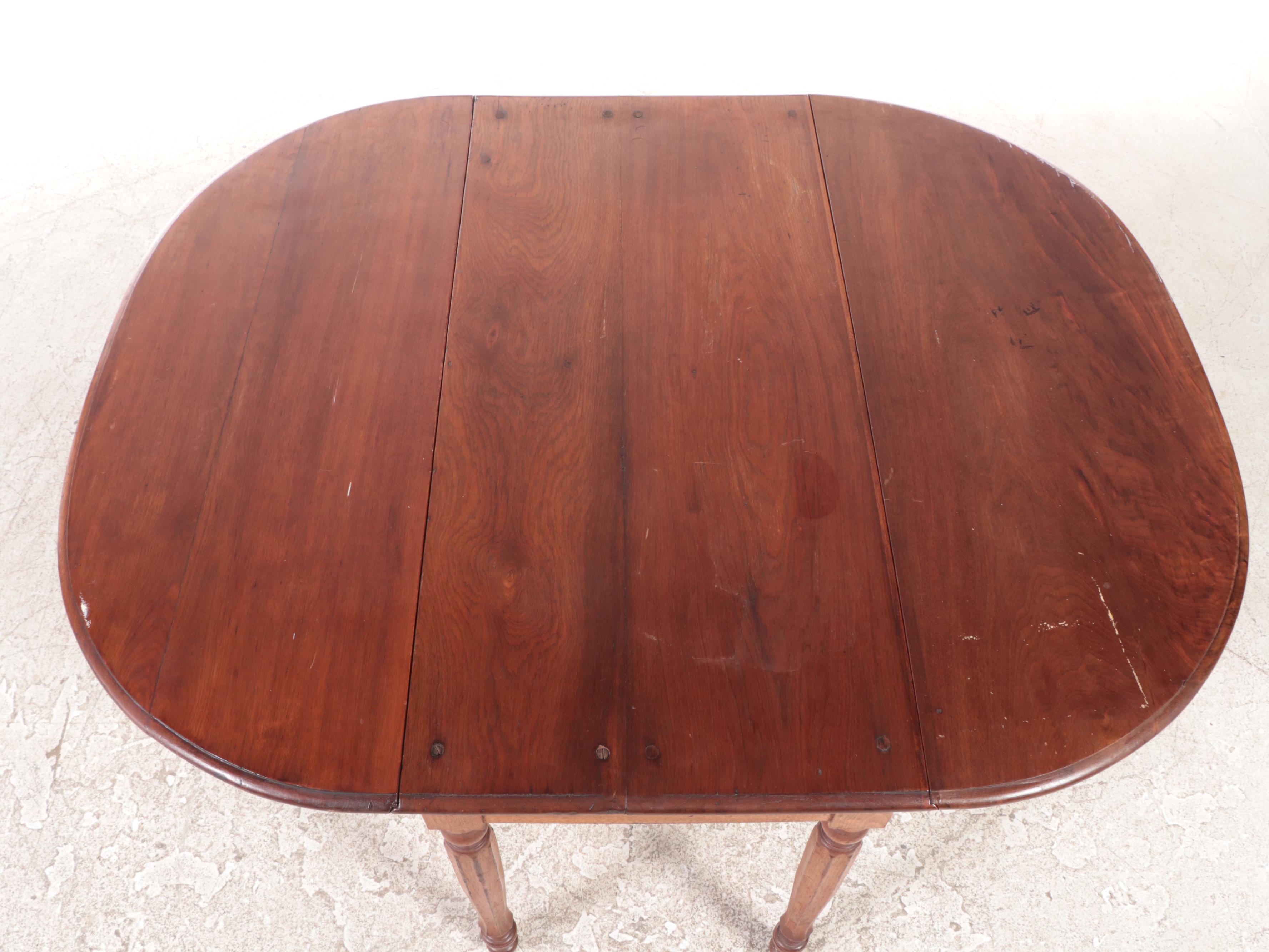 Late Victorian Walnut Drop Leaf Table, Early 20th Century