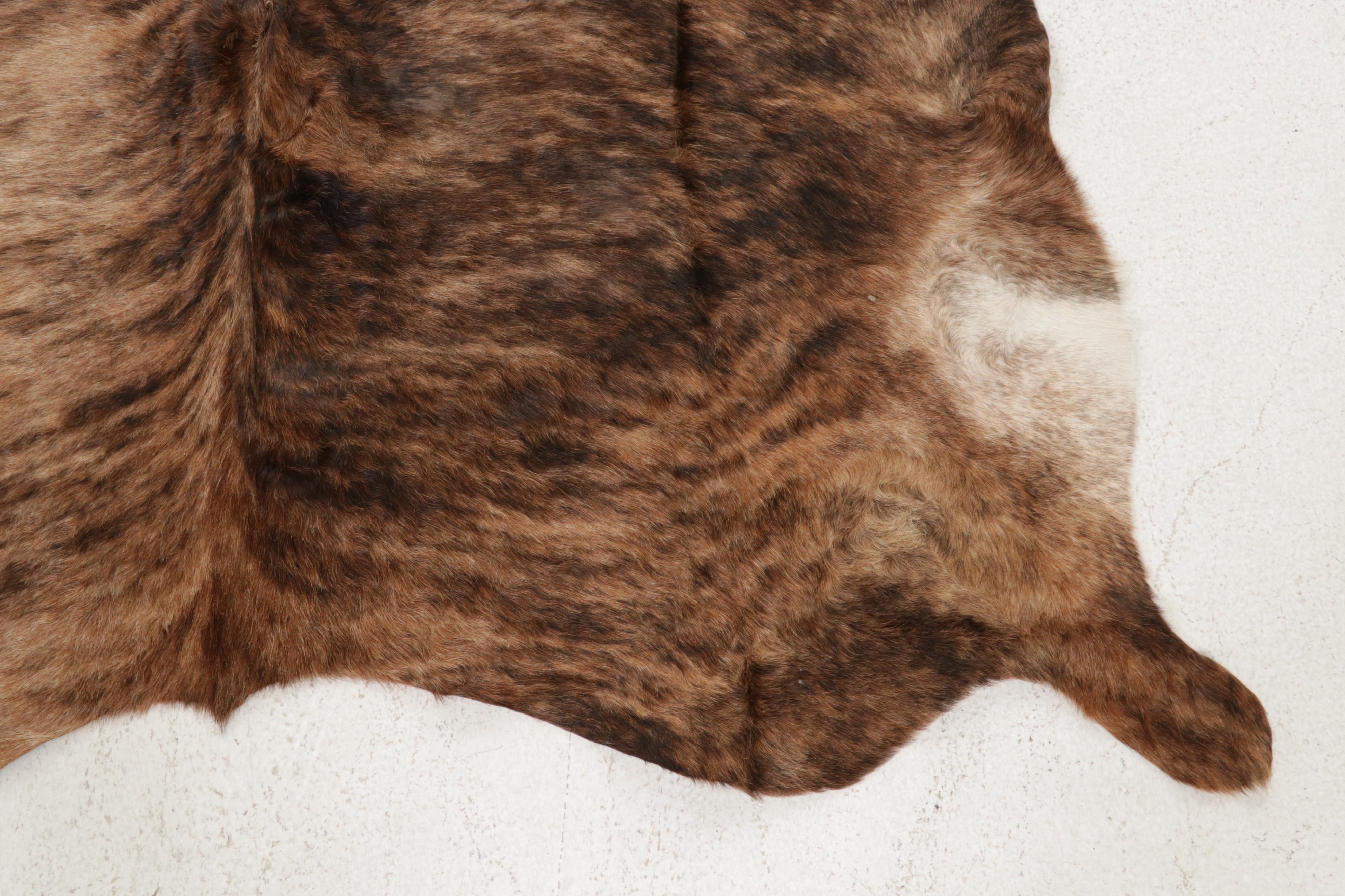 5'6 x 5'6 Natural Cowhide Area Rug