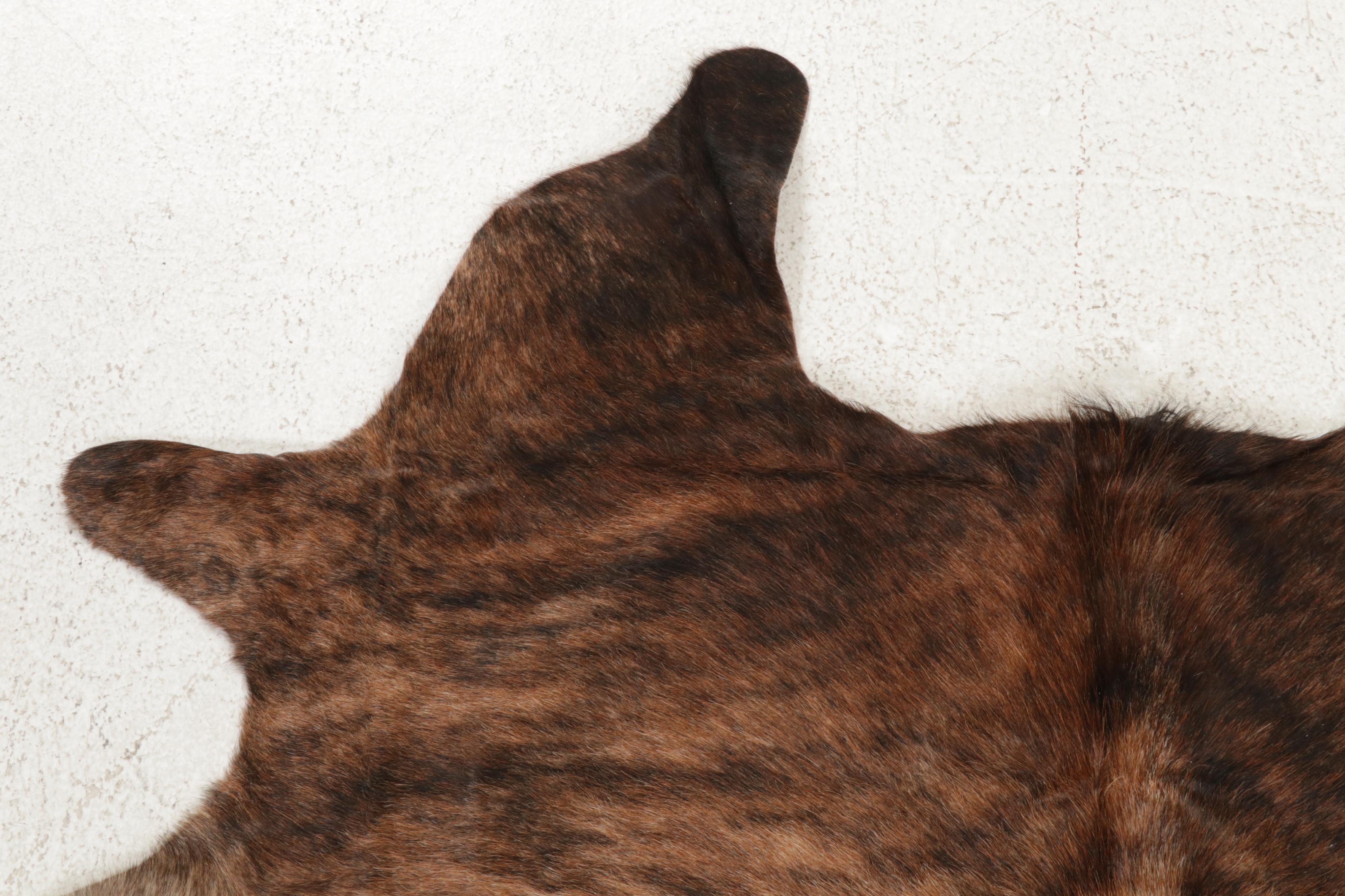 5'6 x 5'6 Natural Cowhide Area Rug
