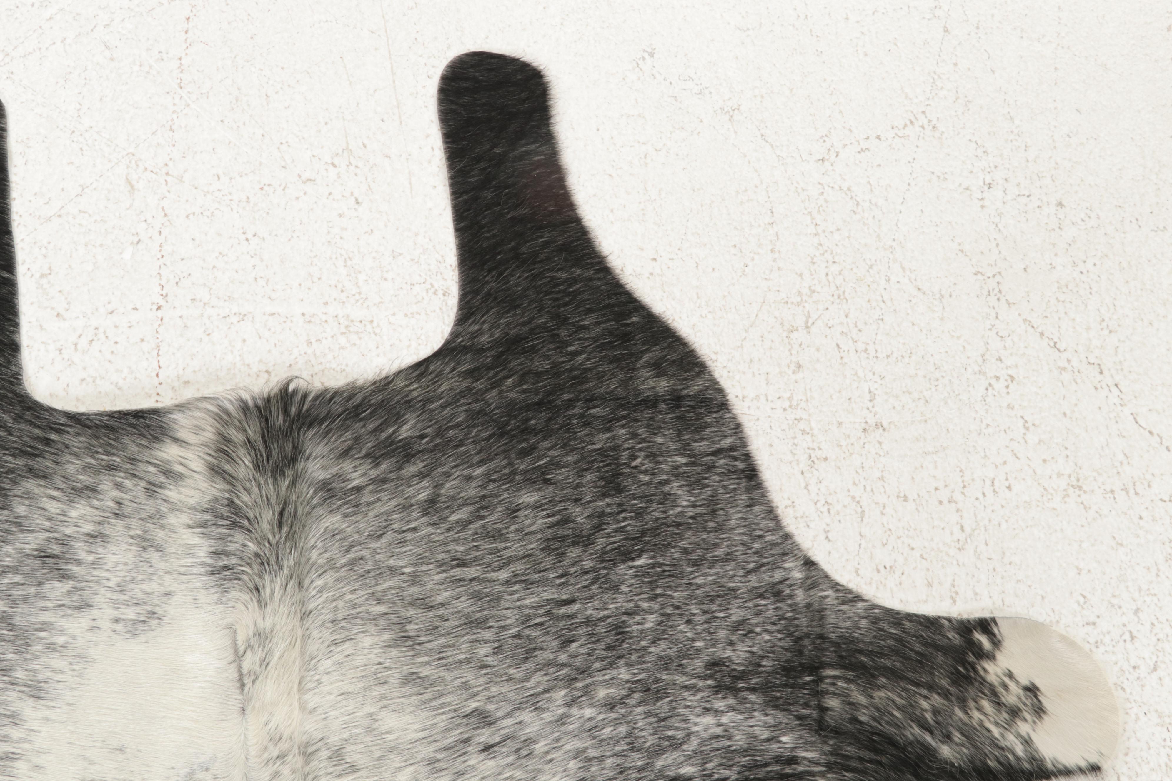 5'10 x 5'6 Natural Cowhide Area Rug