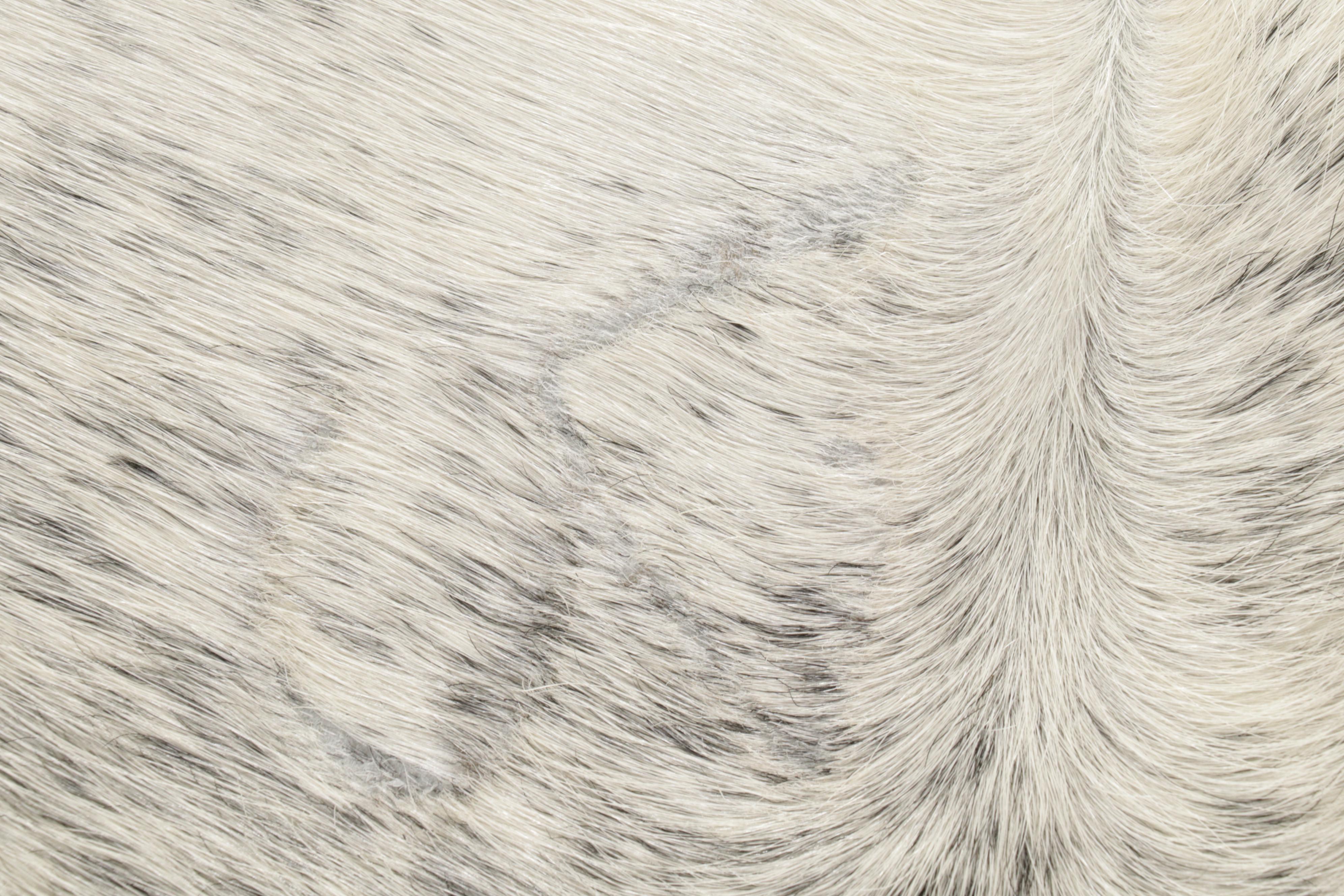 5'10 x 5'6 Natural Cowhide Area Rug