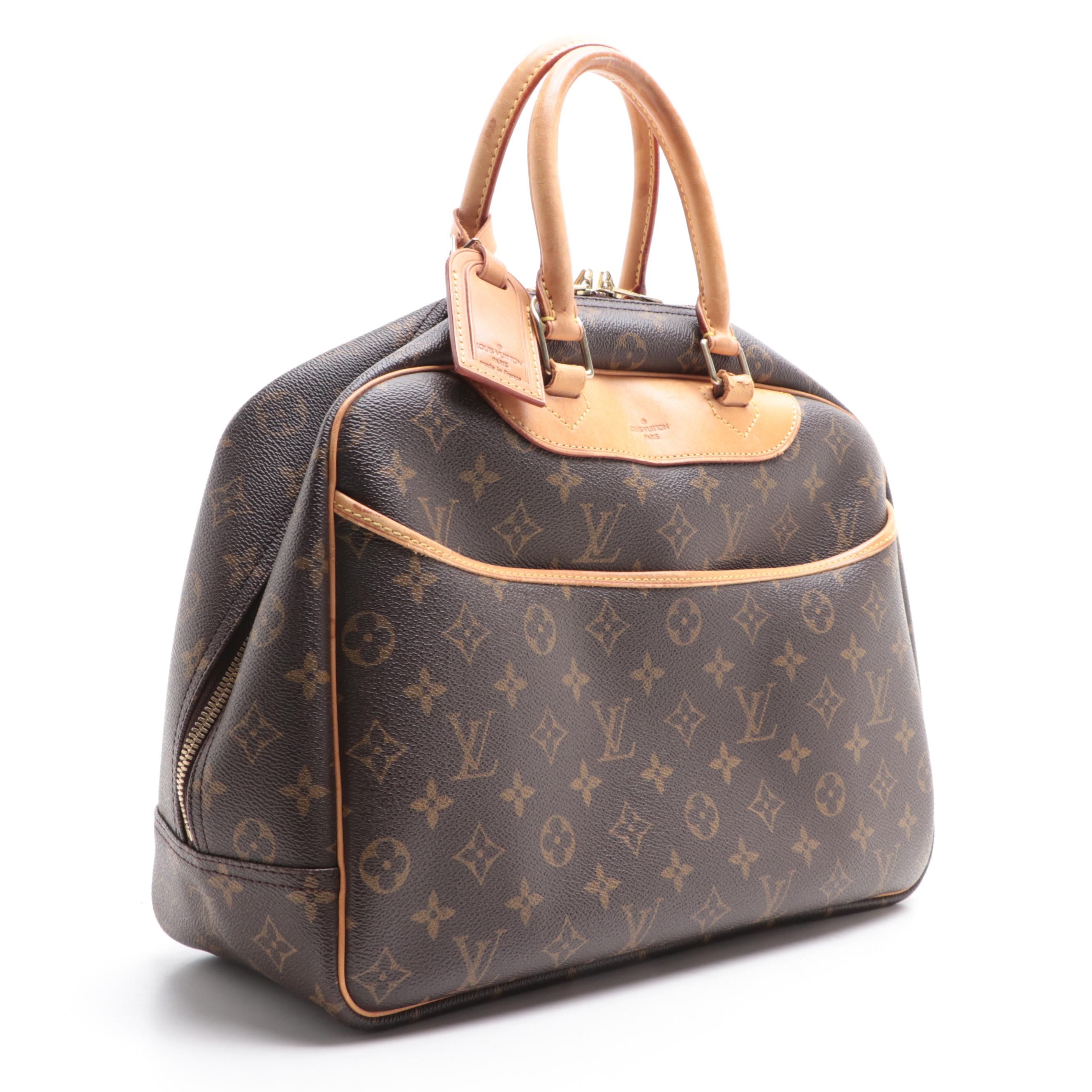 Louis Vuitton Deauville Travel Bag in Monogram Canvas and Vachetta Leather