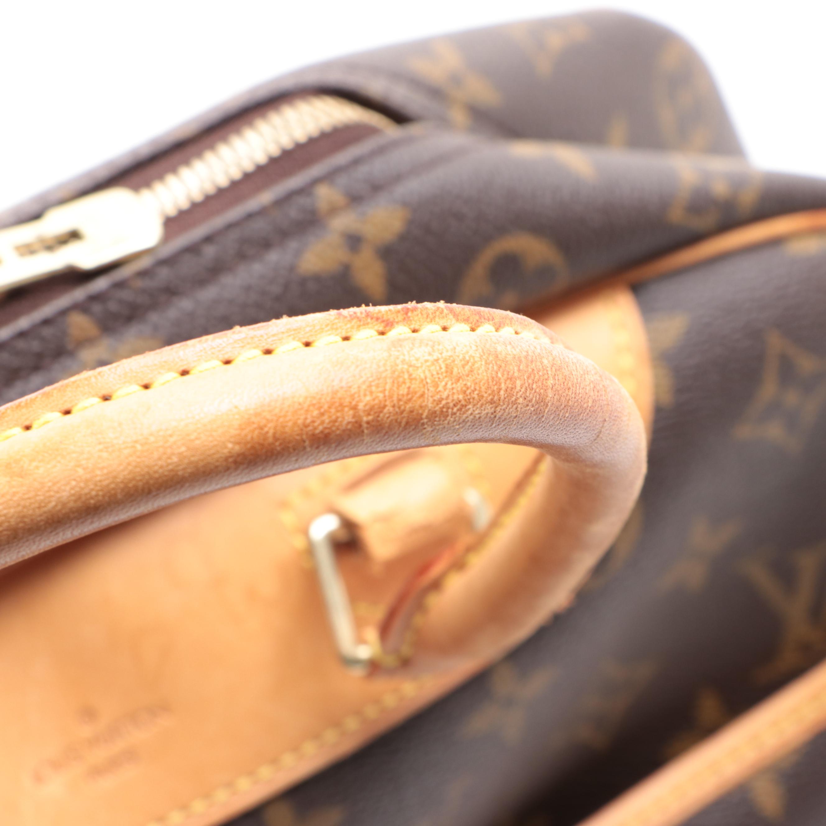 Louis Vuitton Deauville Travel Bag in Monogram Canvas and Vachetta Leather