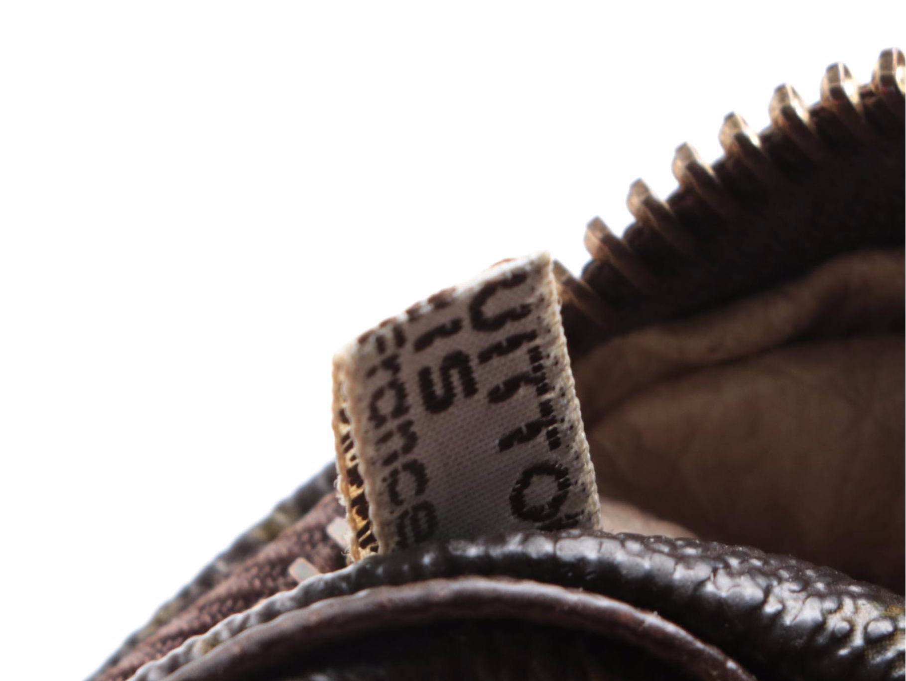 Louis Vuitton Trousse Toilette 28 in Monogram Canvas