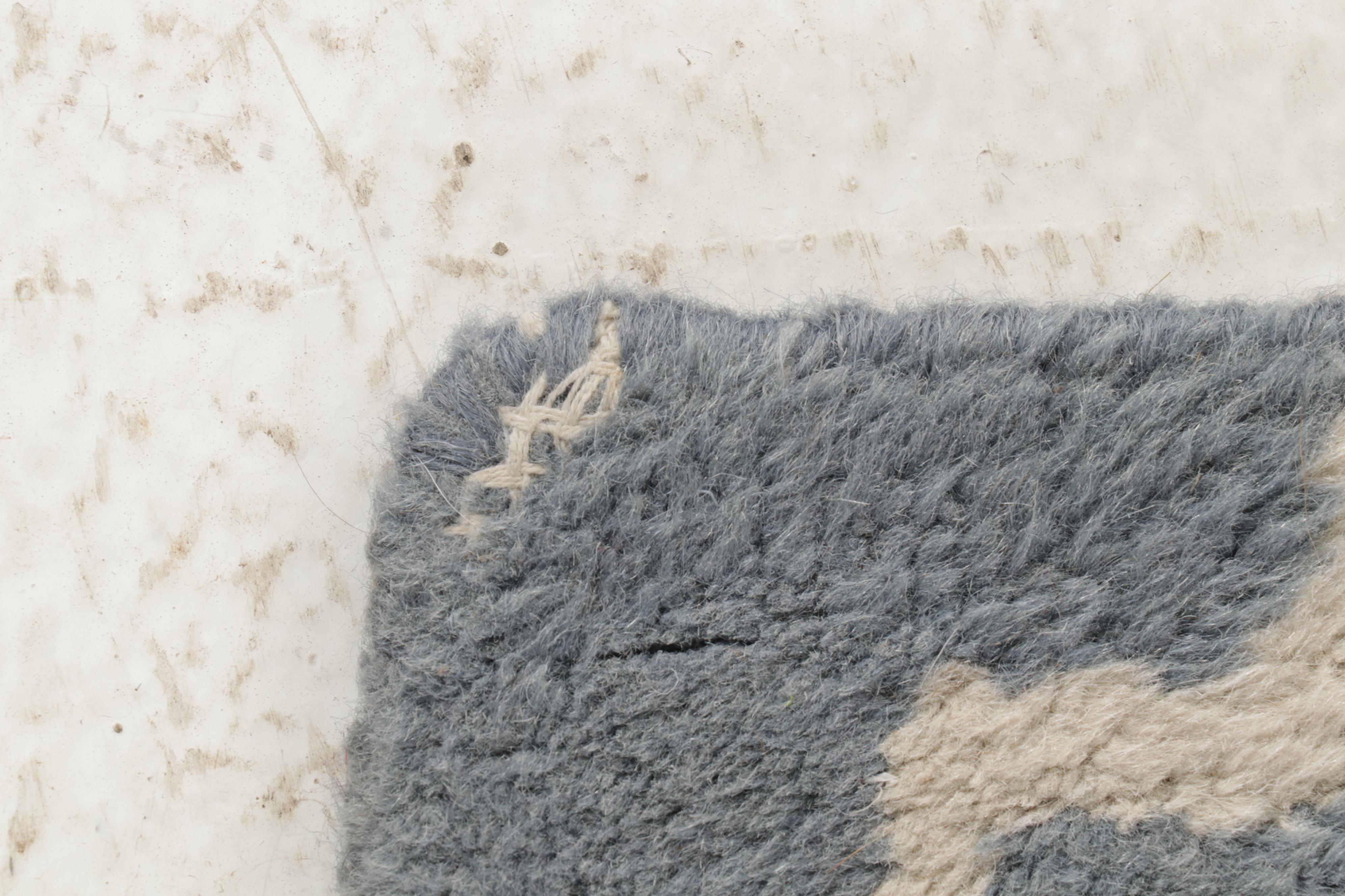 2'6 x 8'11 Hand-Tufted Pottery Barn "Scroll Tile" Carpet Runners