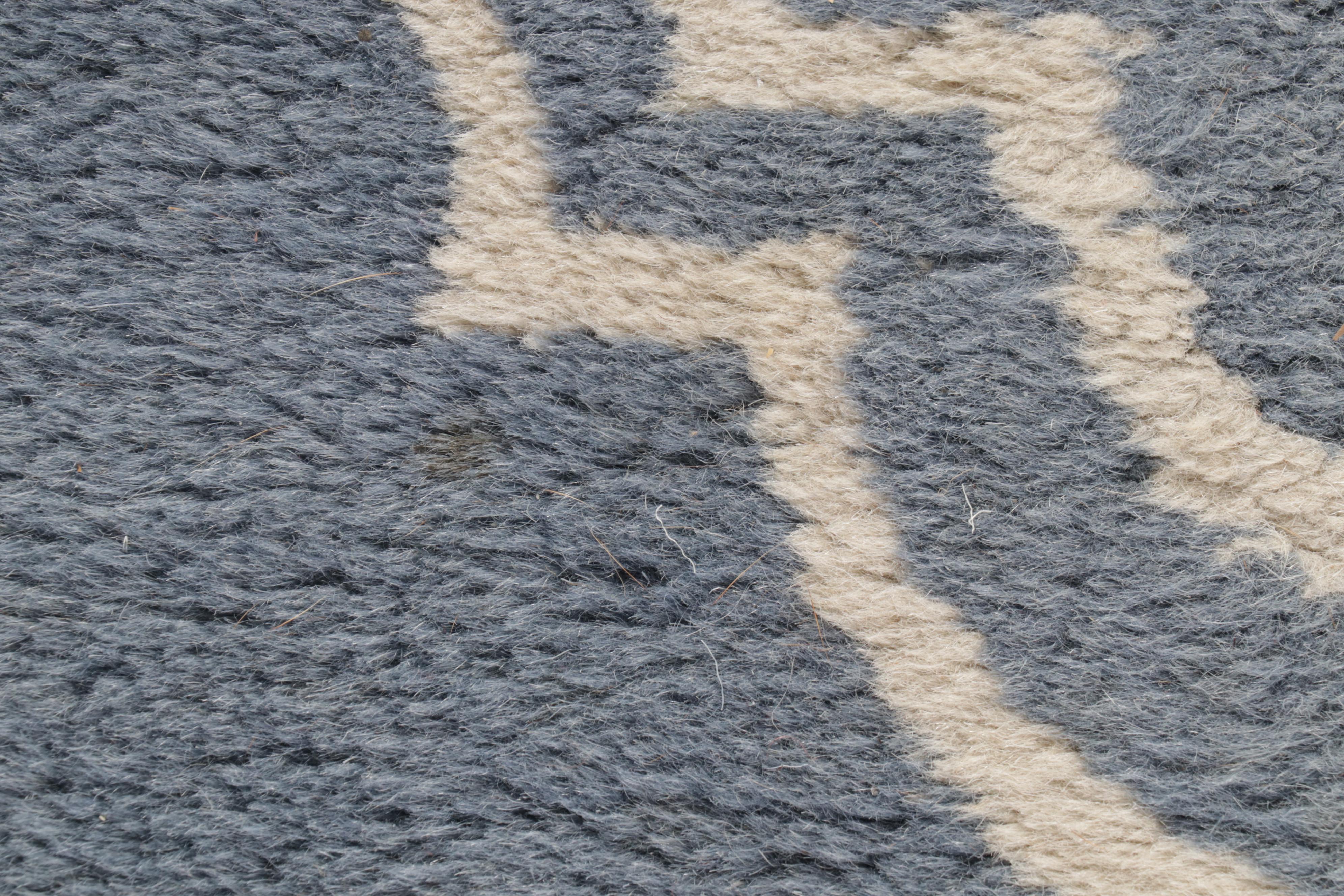 2'6 x 8'11 Hand-Tufted Pottery Barn "Scroll Tile" Carpet Runners