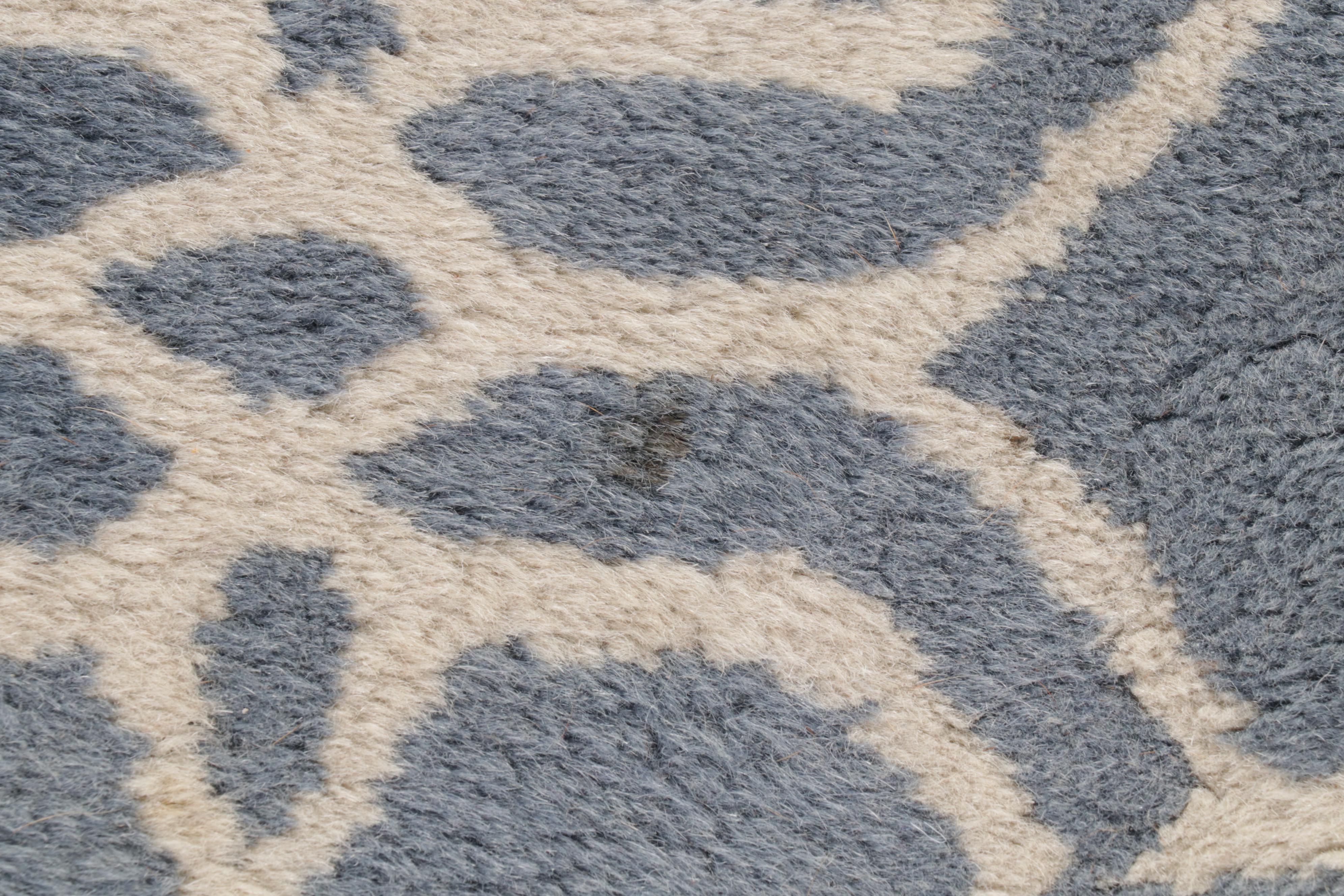 2'6 x 8'11 Hand-Tufted Pottery Barn "Scroll Tile" Carpet Runners