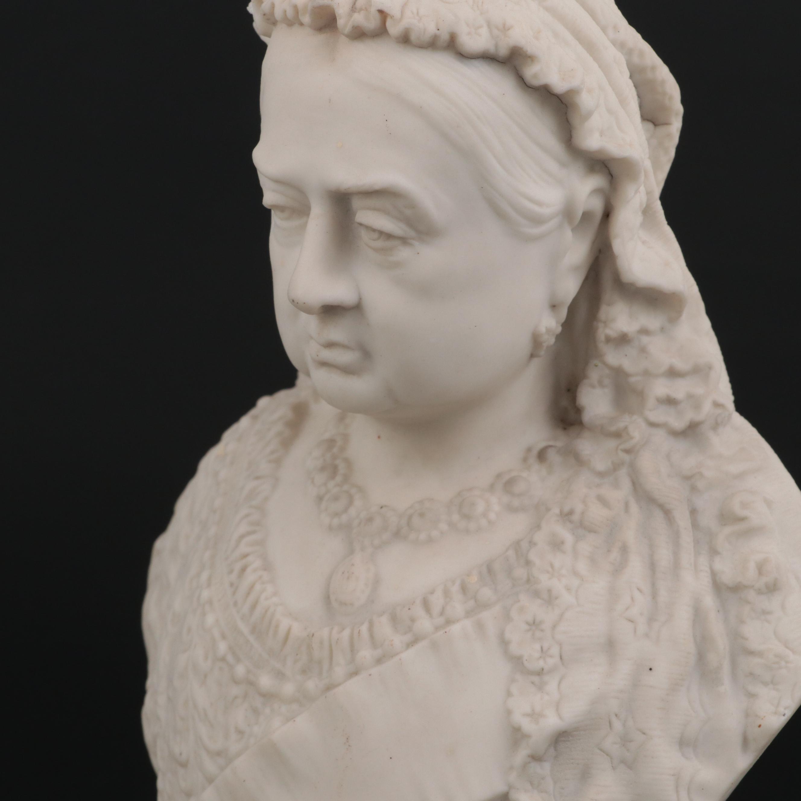 English Parian Busts of Queen Victoria and Lord Byron, Late 19th Century