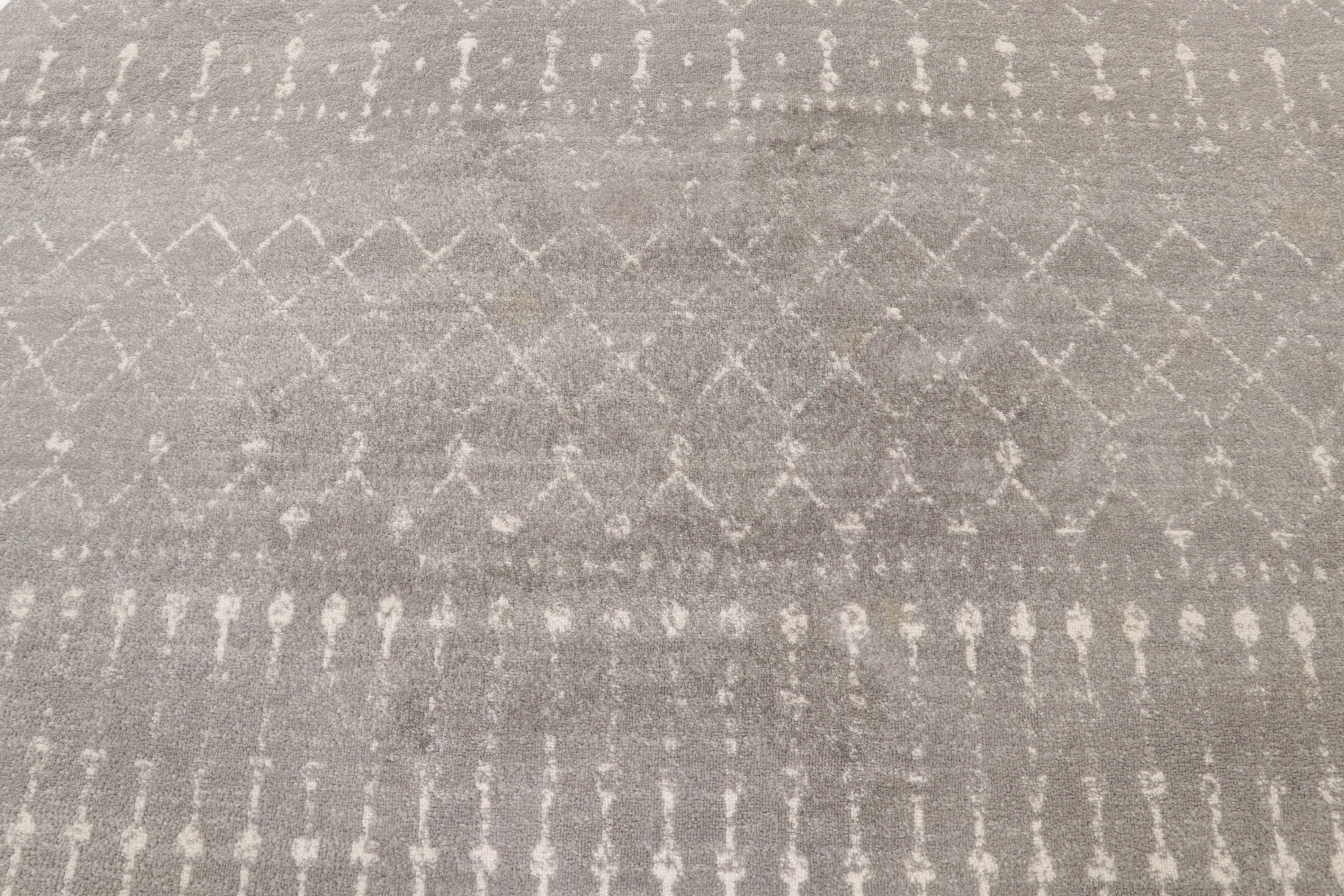 8' Round Machine Made nuLOOM "Bodrum" Area Rug