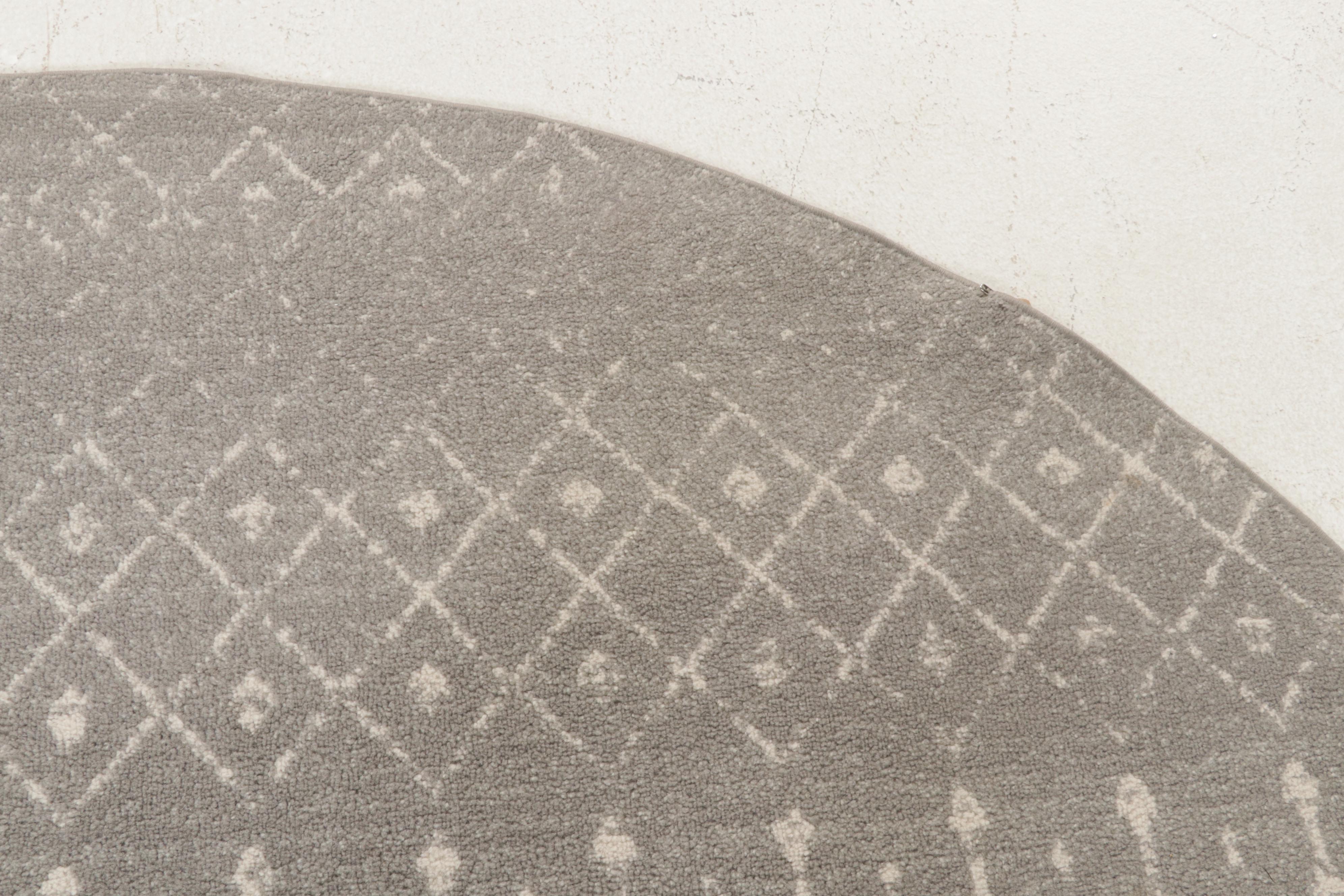 8' Round Machine Made nuLOOM "Bodrum" Area Rug