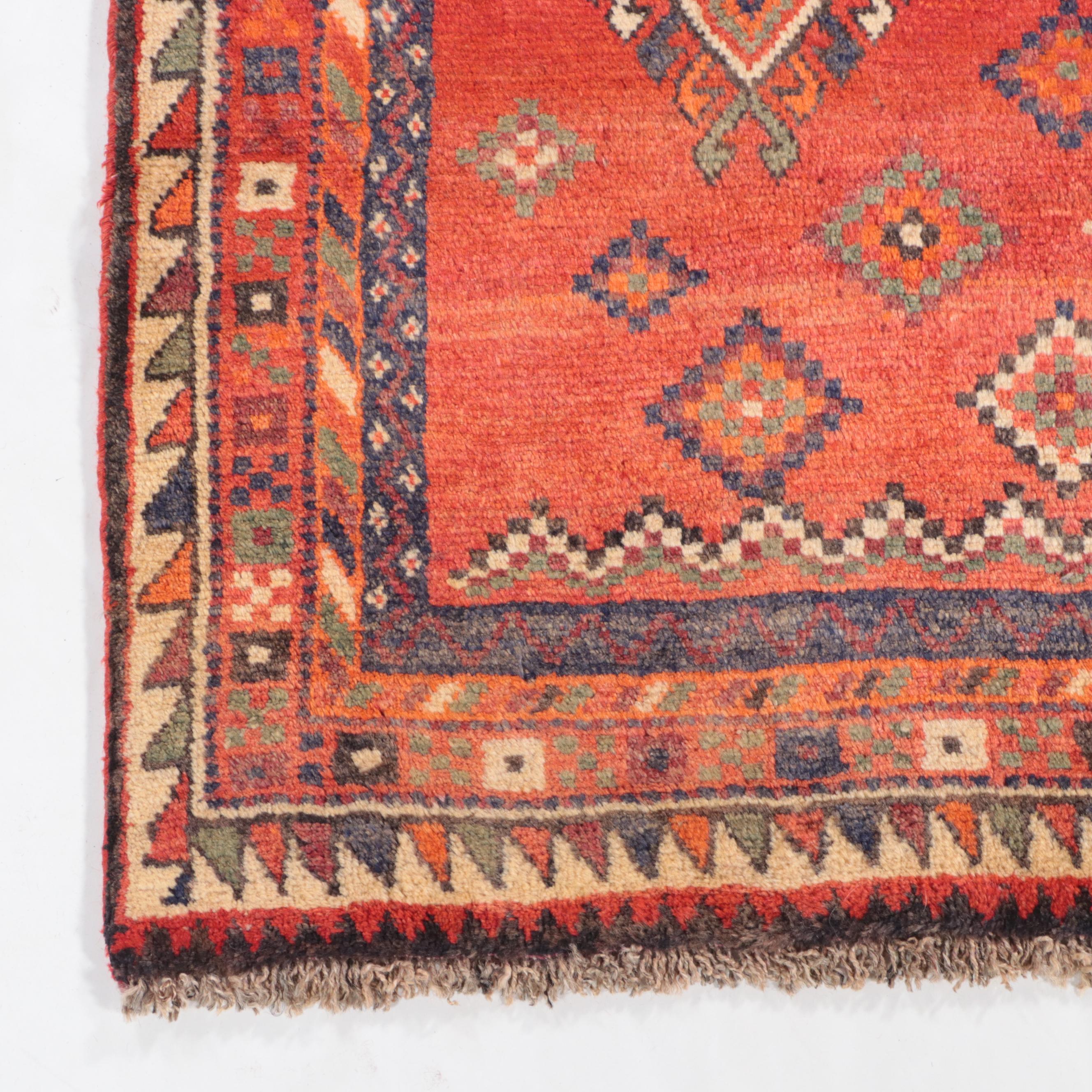 5' x 7'10 Hand-Knotted Persian Shiraz Area Rug