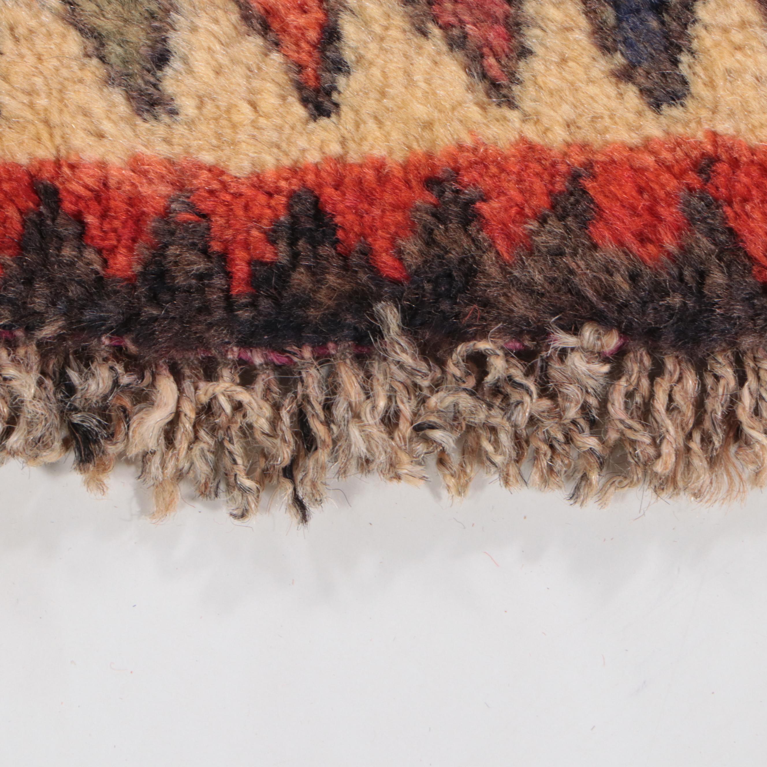 5' x 7'10 Hand-Knotted Persian Shiraz Area Rug