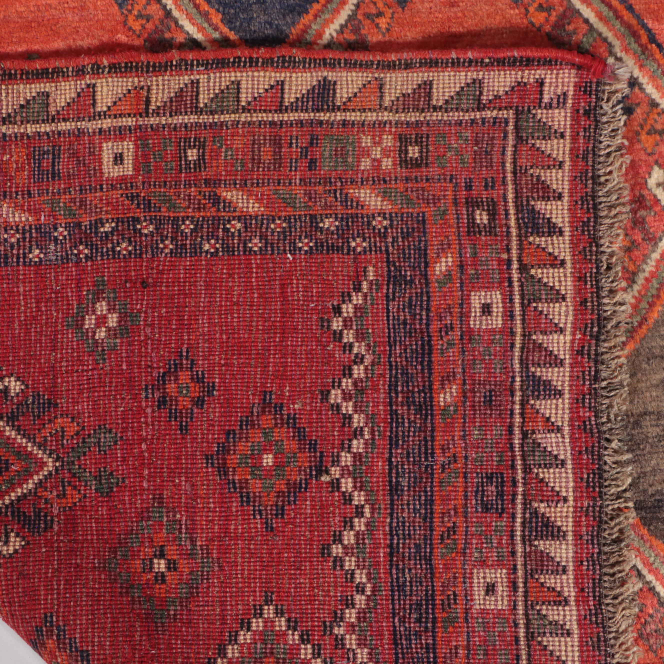 5' x 7'10 Hand-Knotted Persian Shiraz Area Rug