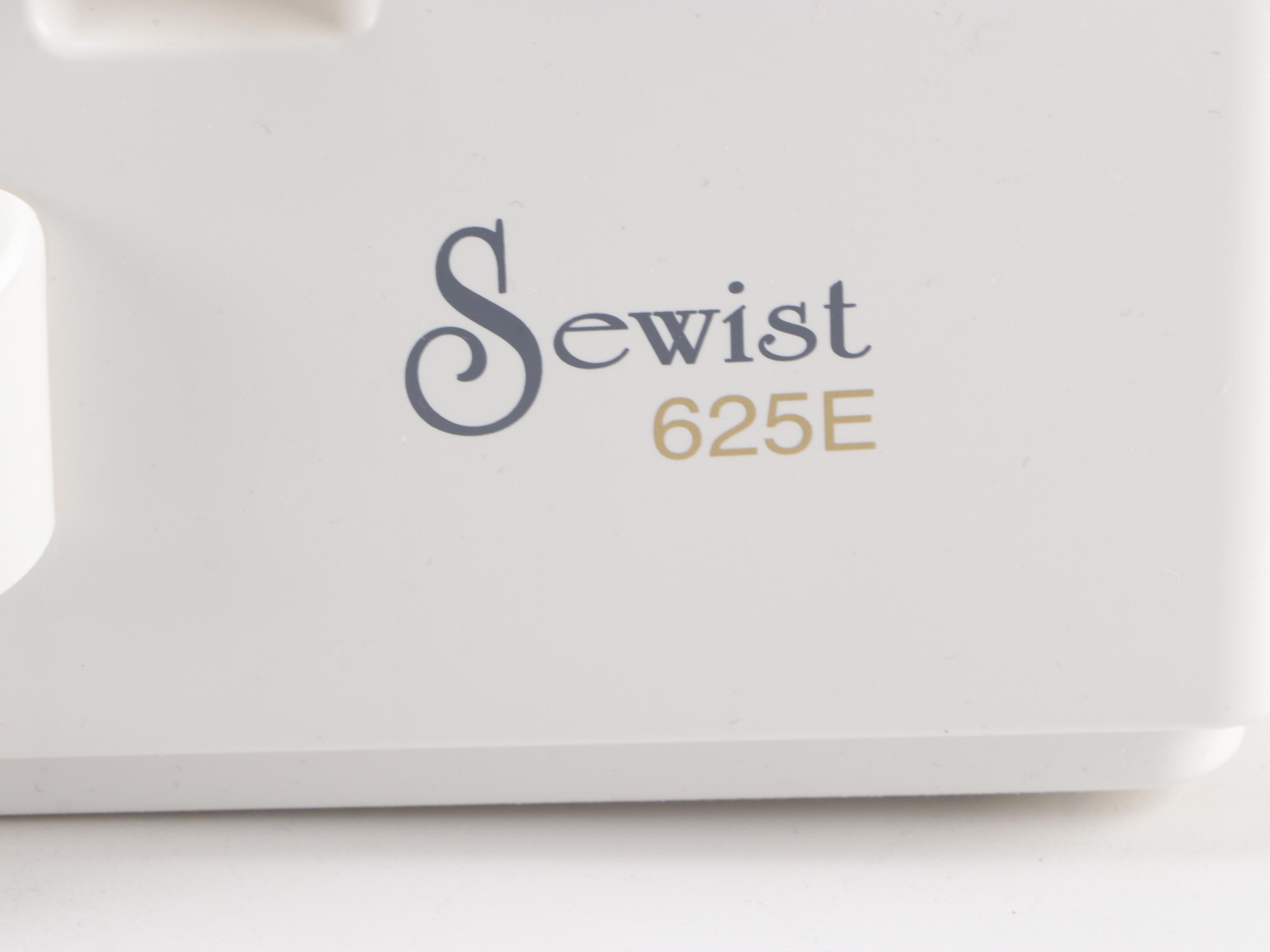 Janome Sewist 625E Electric Sewing Machine with Case and Accessories