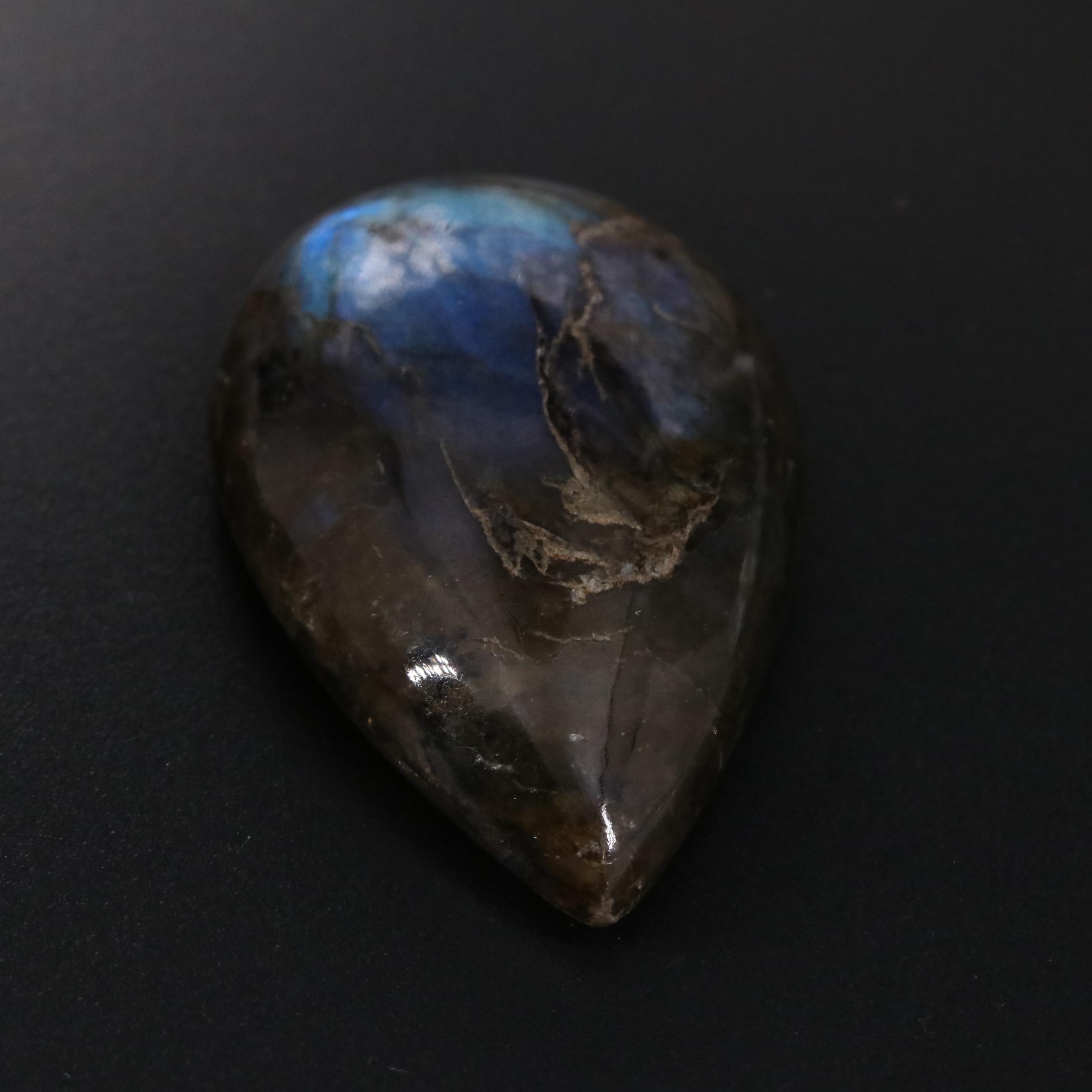 Loose 60.49 CTW Labradorite