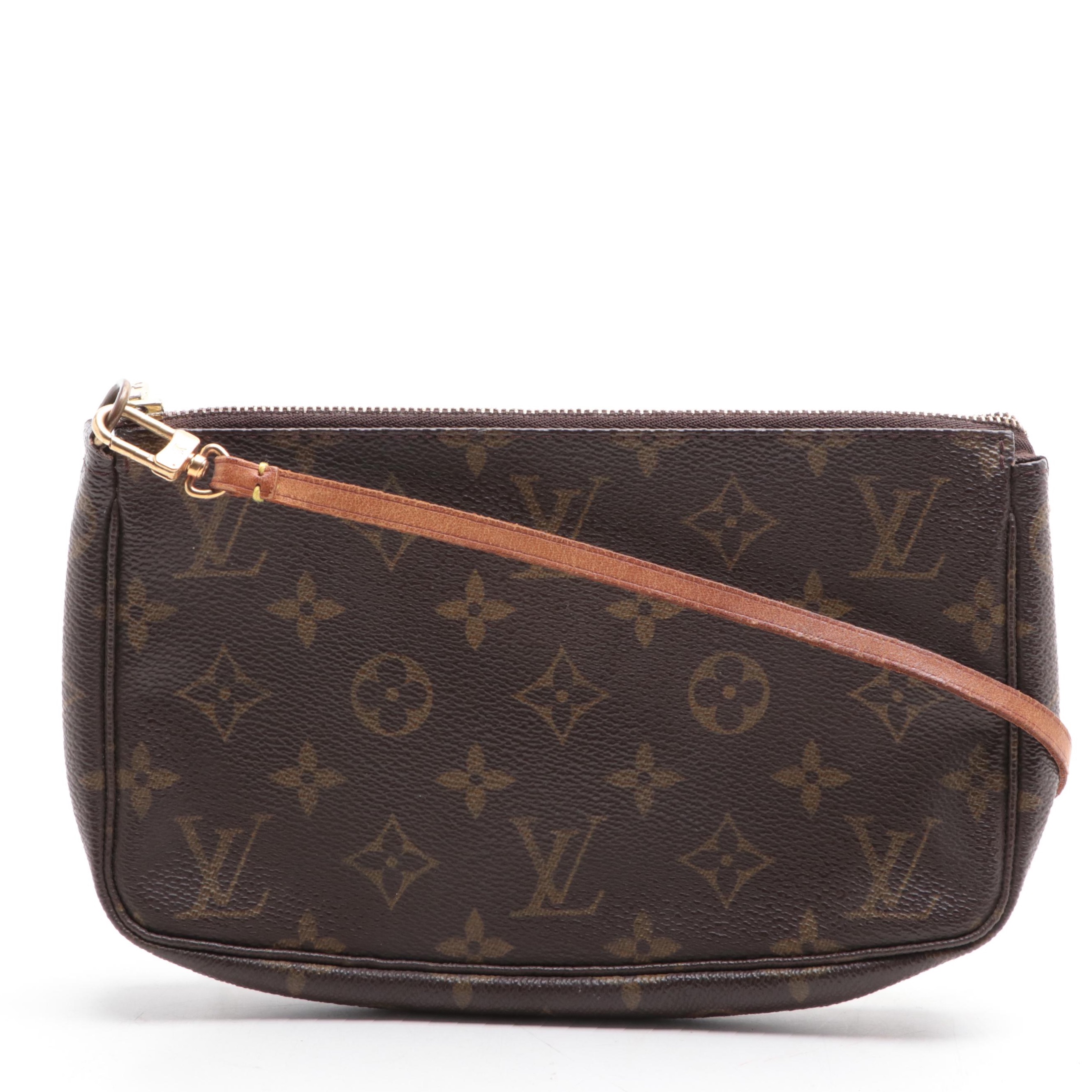 Louis Vuitton Pochette Accessoires in Monogram Canvas