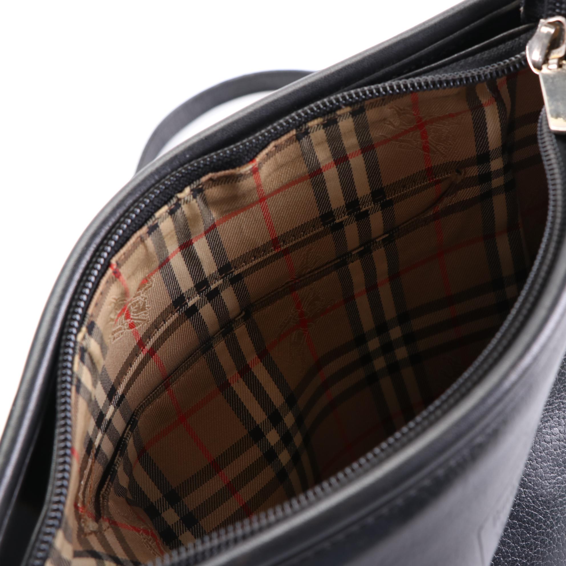 Burberrys Small Zip Crossbody Bag in Black Leather