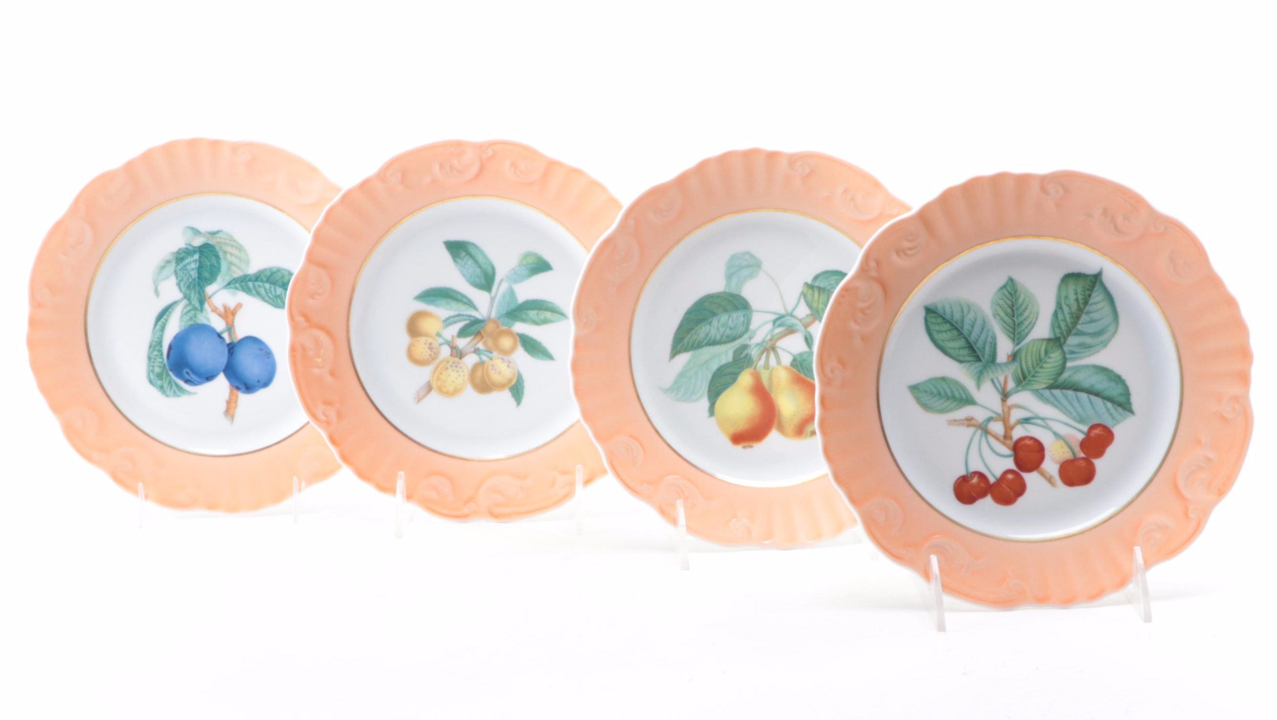 Mottahedeh Set of Eight Porcelain Fruit Plates