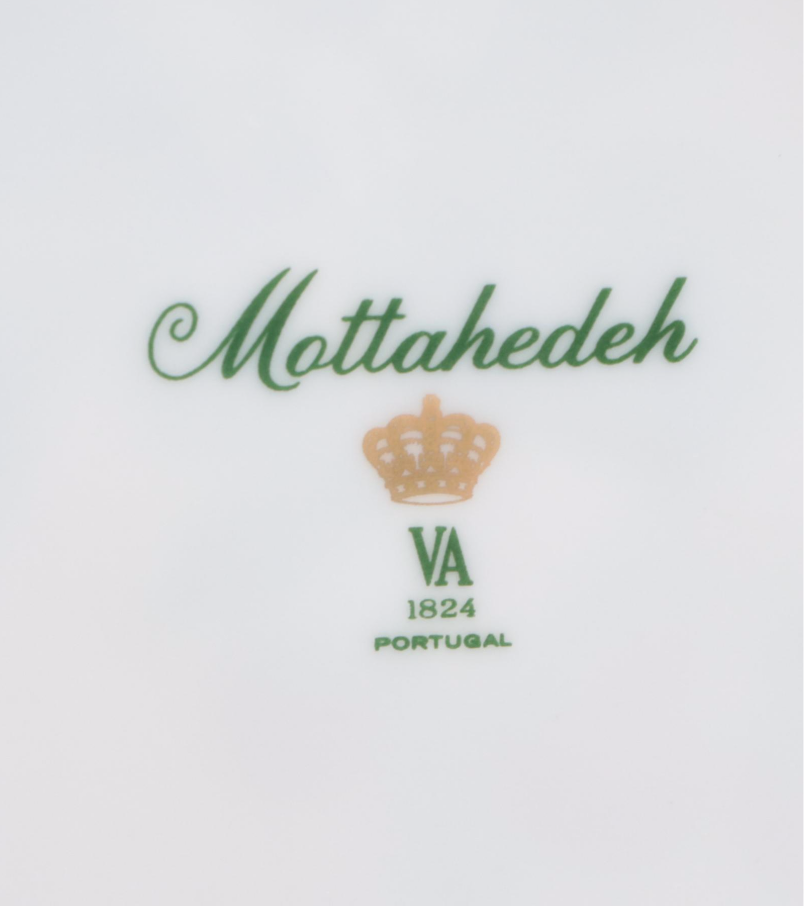 Mottahedeh Set of Eight Porcelain Fruit Plates