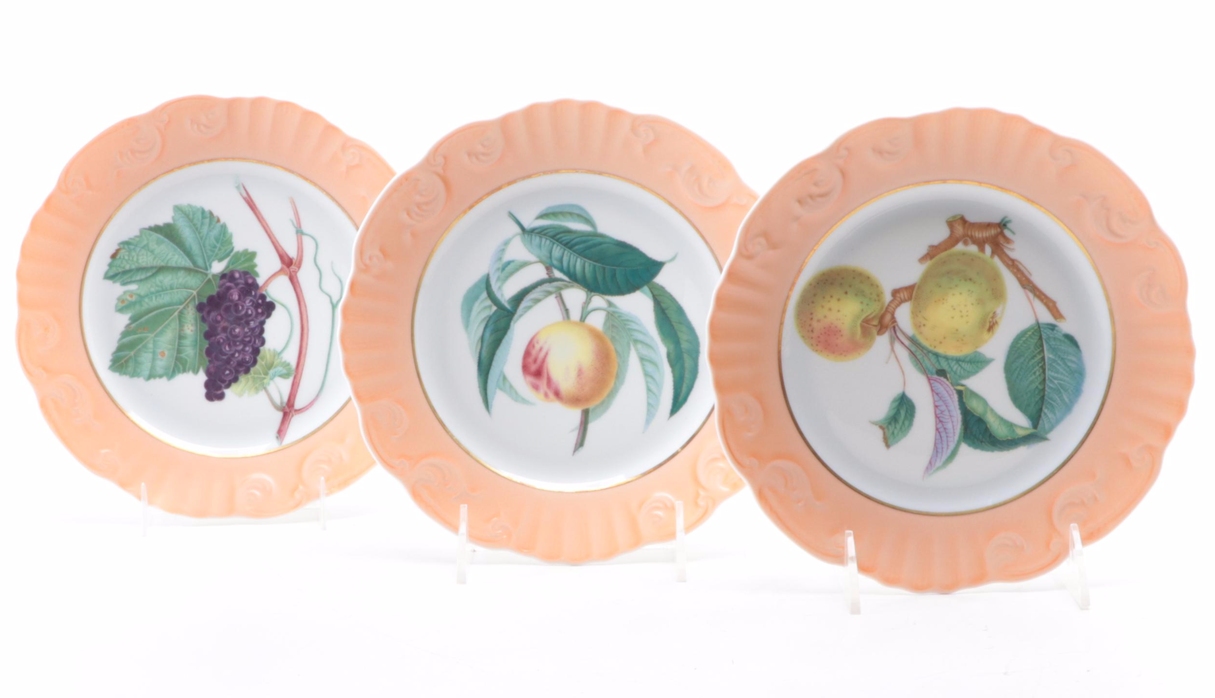 Mottahedeh Set of Eight Porcelain Fruit Plates