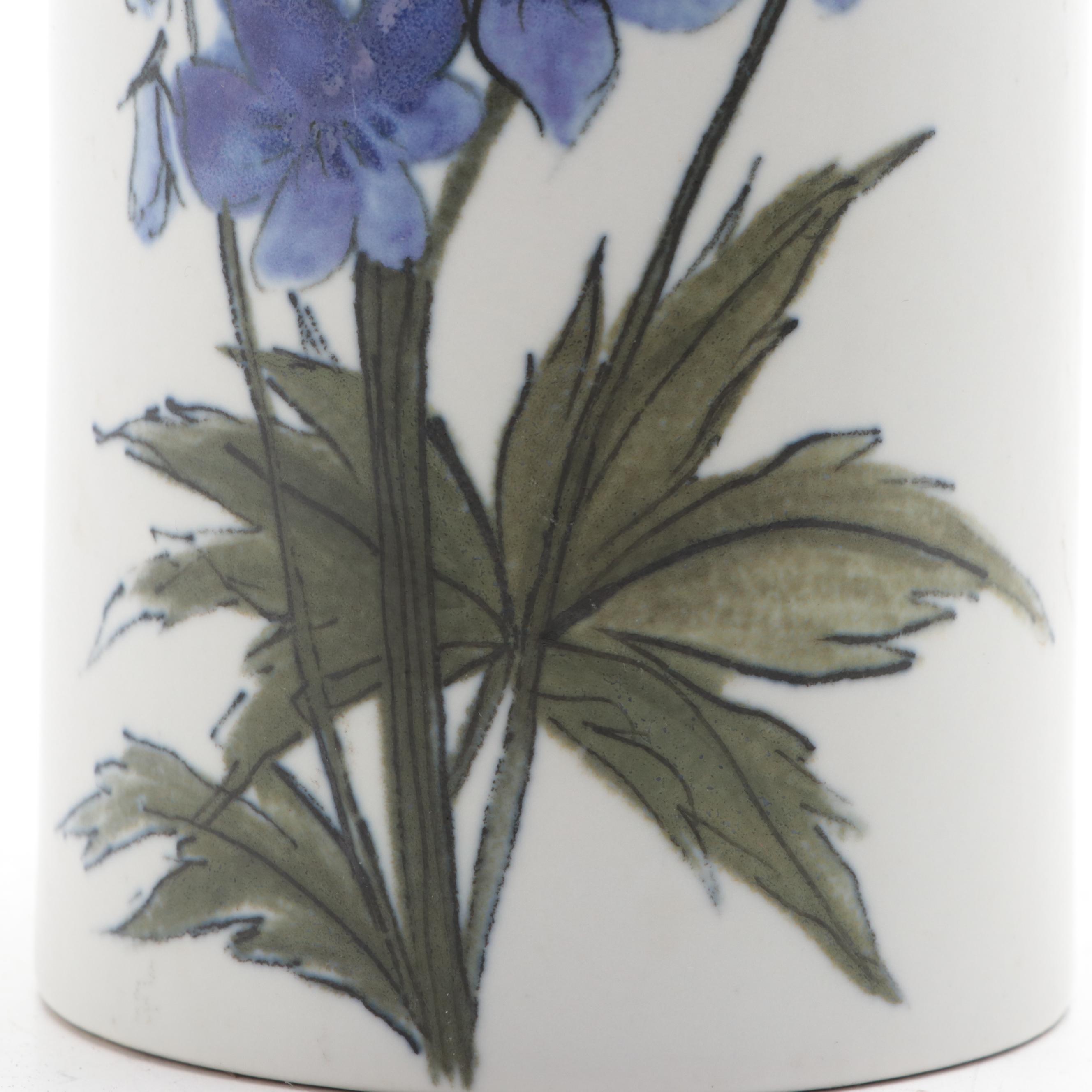 Hilkka-Liisa Ahola For Arabia Pottery Ceramic Vase