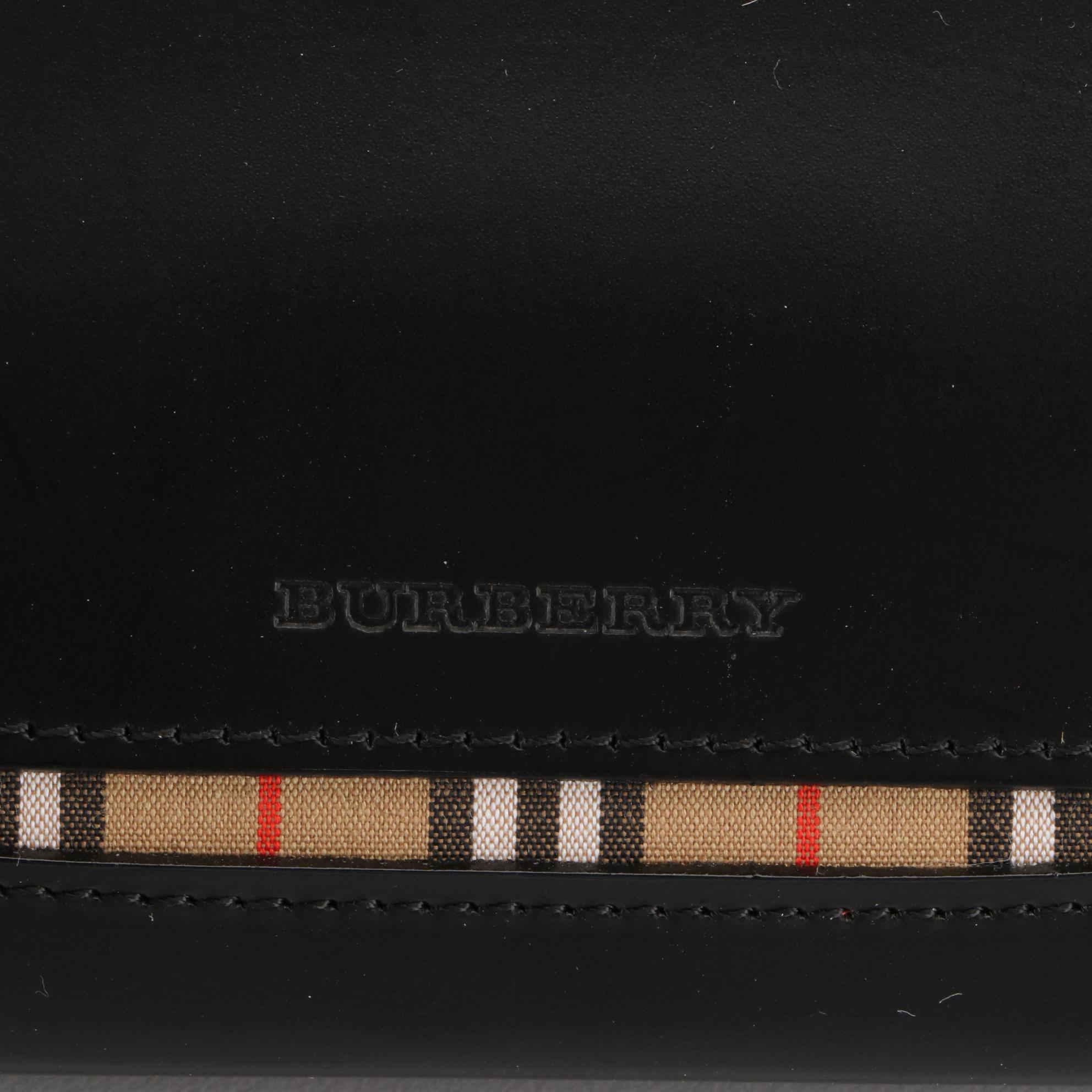 Burberry Kisslock Coin Card Case with Nova Check