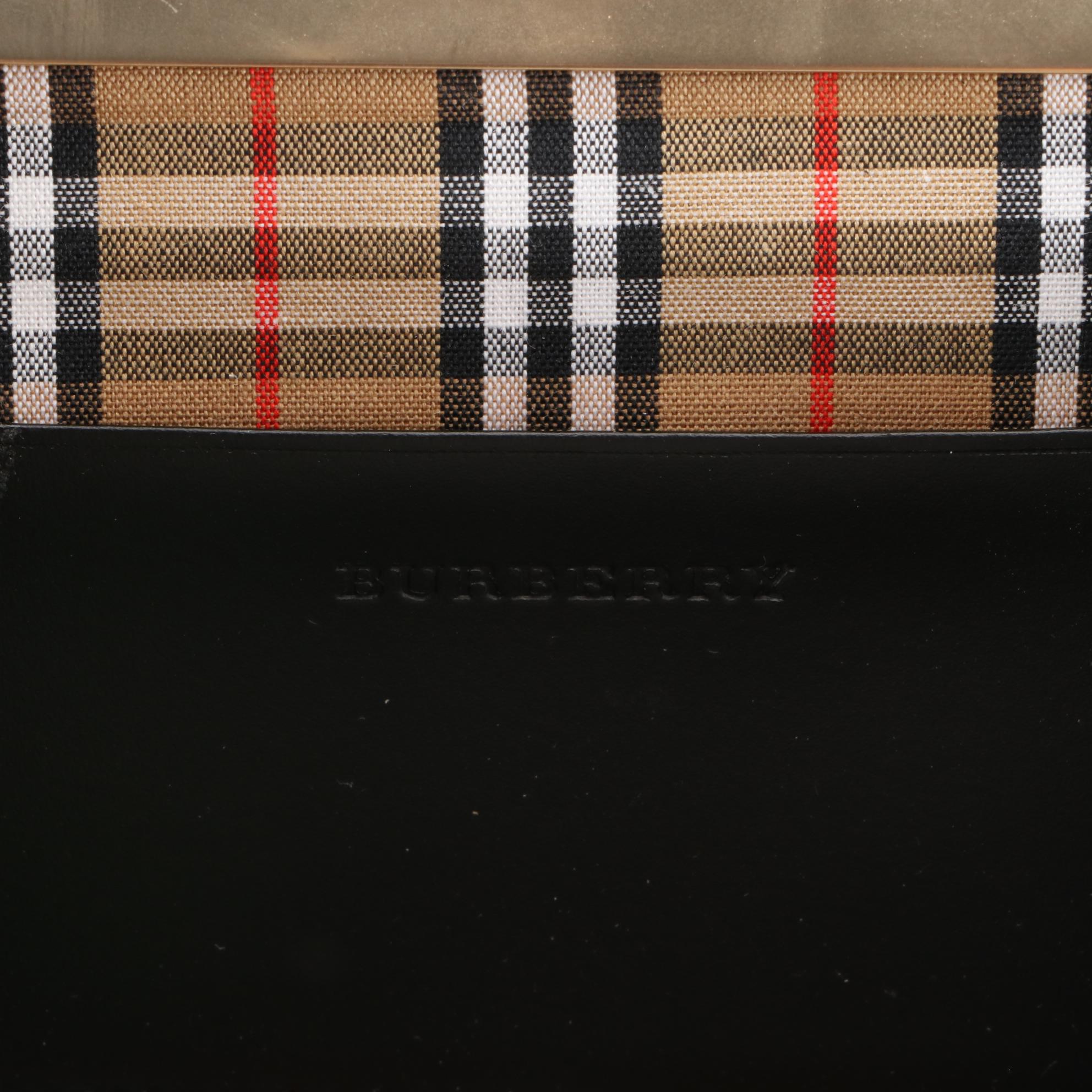 Burberry Kisslock Coin Card Case with Nova Check