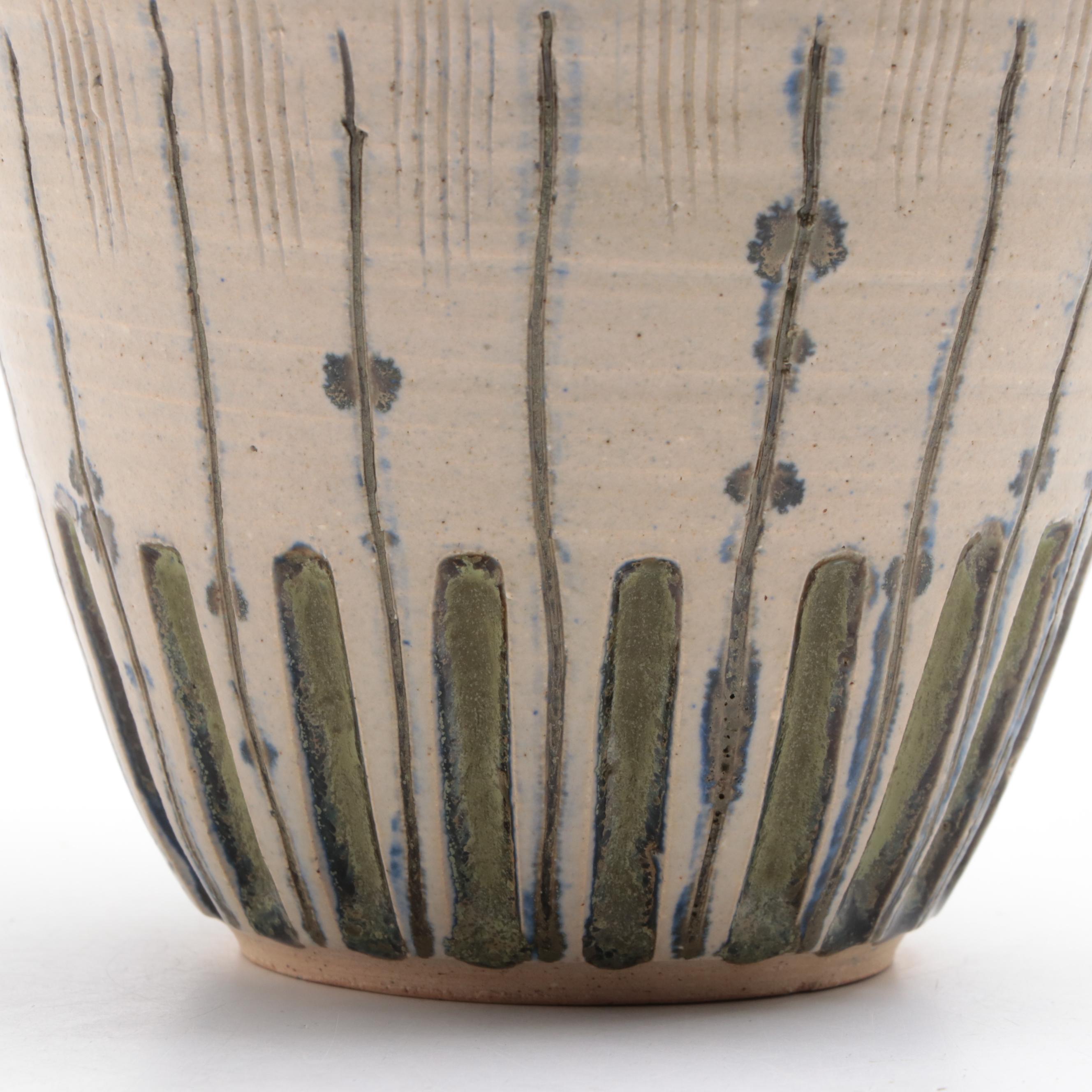 Peter Dahoda Studio Pottery Vase