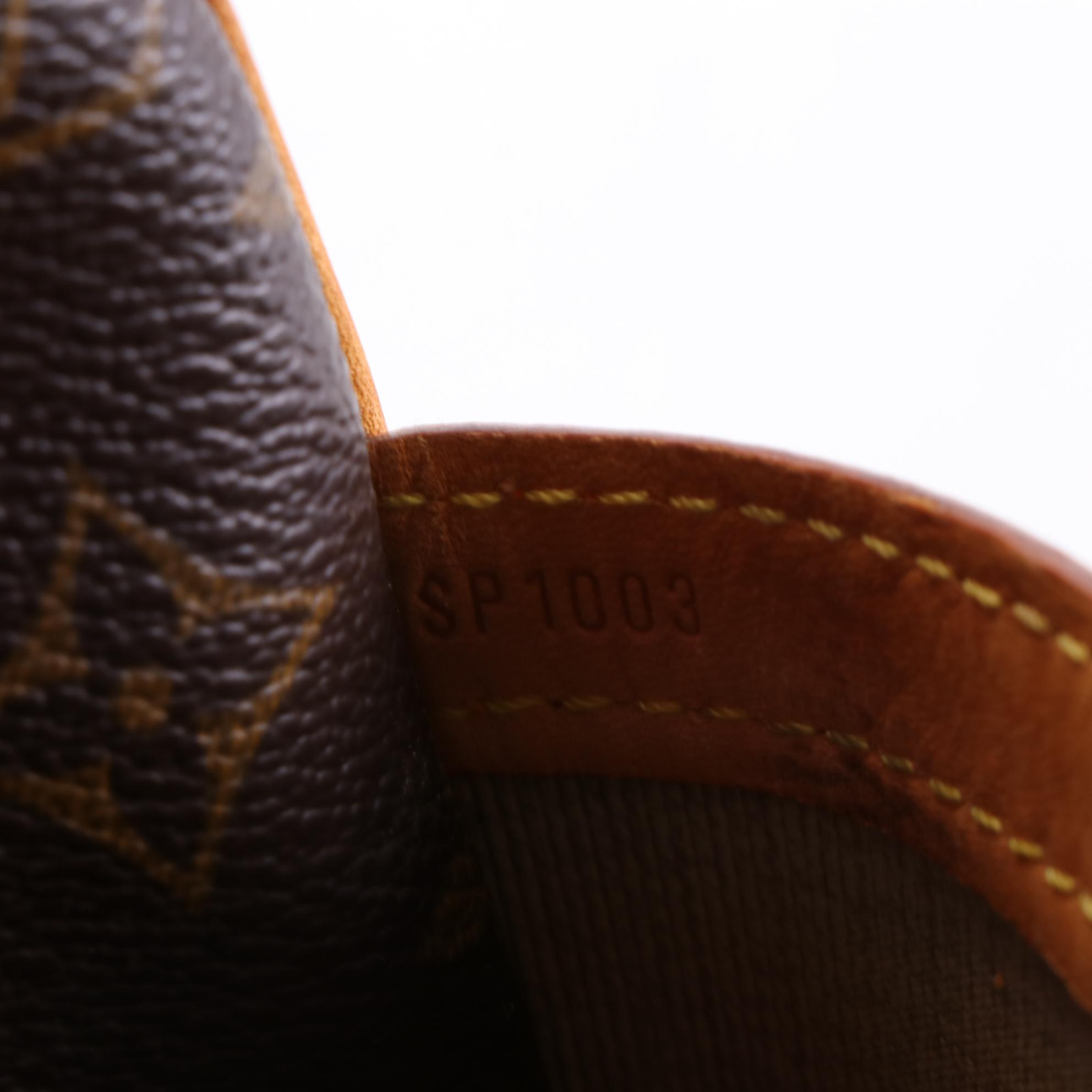 Louis Vuitton Reporter PM Bag in Monogram Canvas and Vachetta Leather