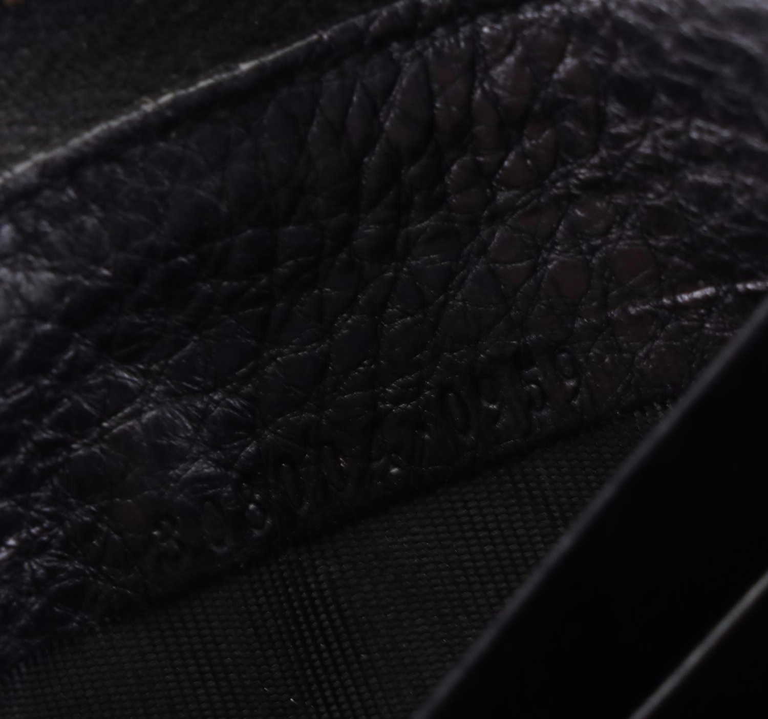 Gucci Interlocking GG Soho Zip Around Wallet in Leather with Box