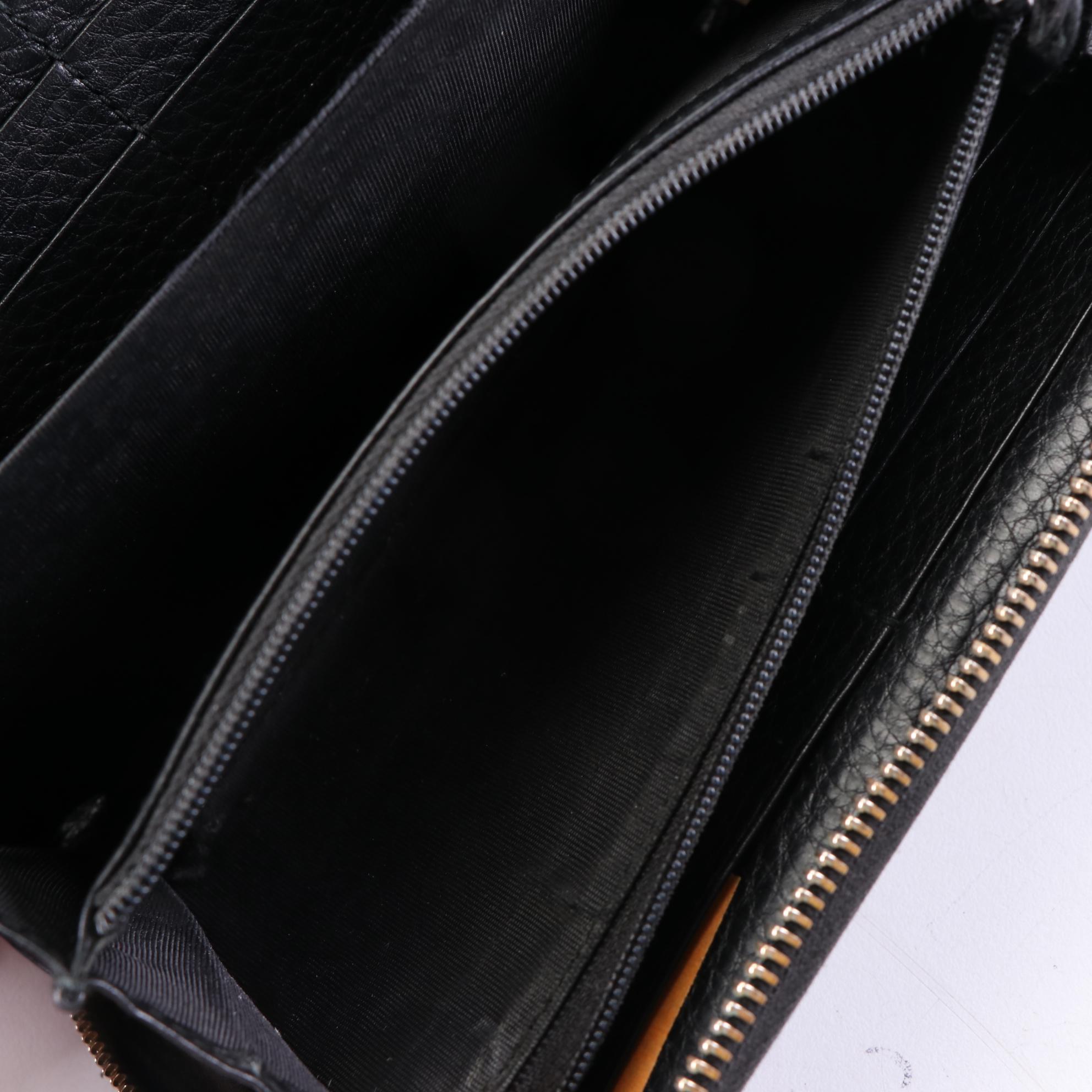 Gucci Interlocking GG Soho Zip Around Wallet in Leather with Box