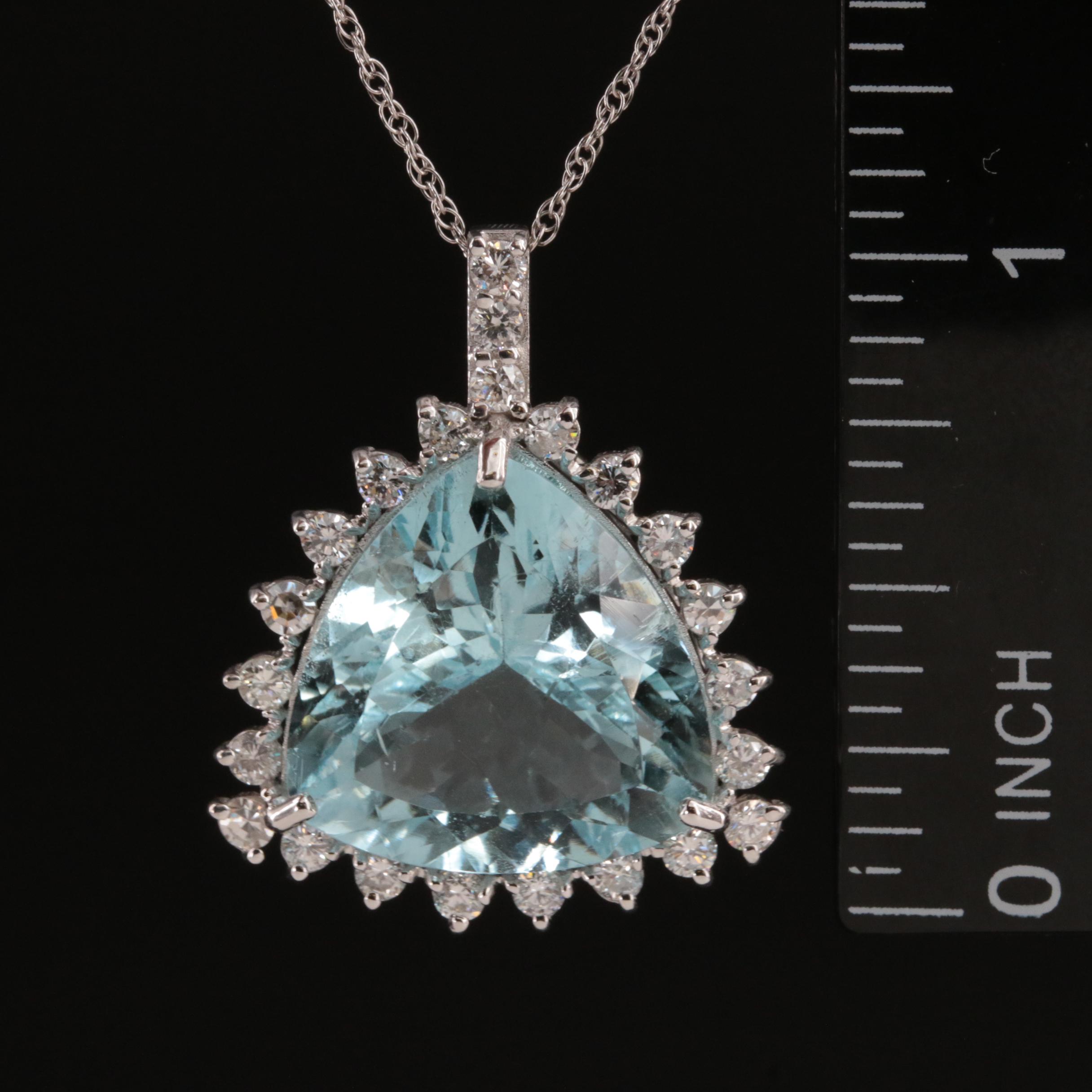 14K 12.61 CT Aquamarine and Diamond Necklace