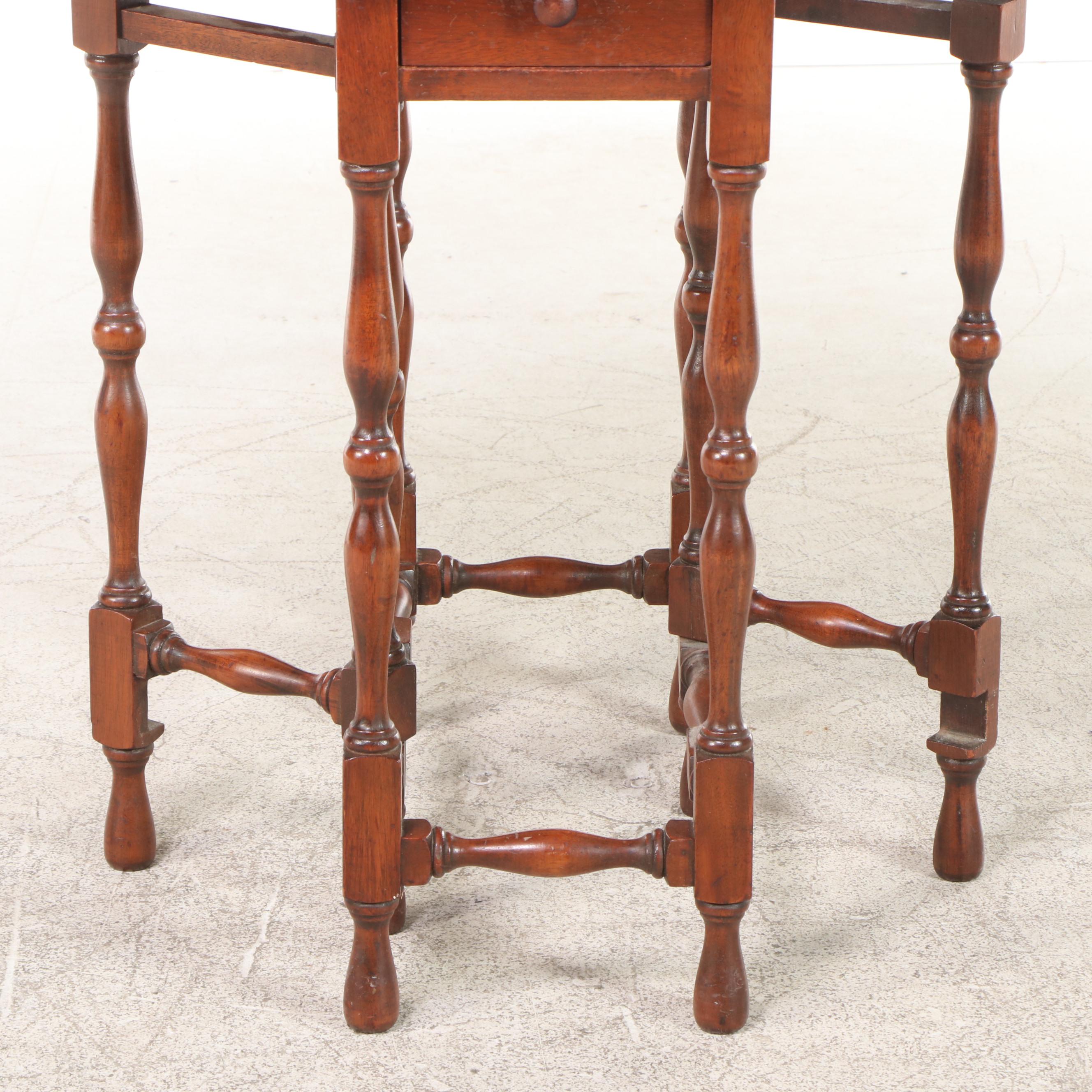 John Wanamaker Colonial Revival Mahogany Gateleg Table, Early 20th Century