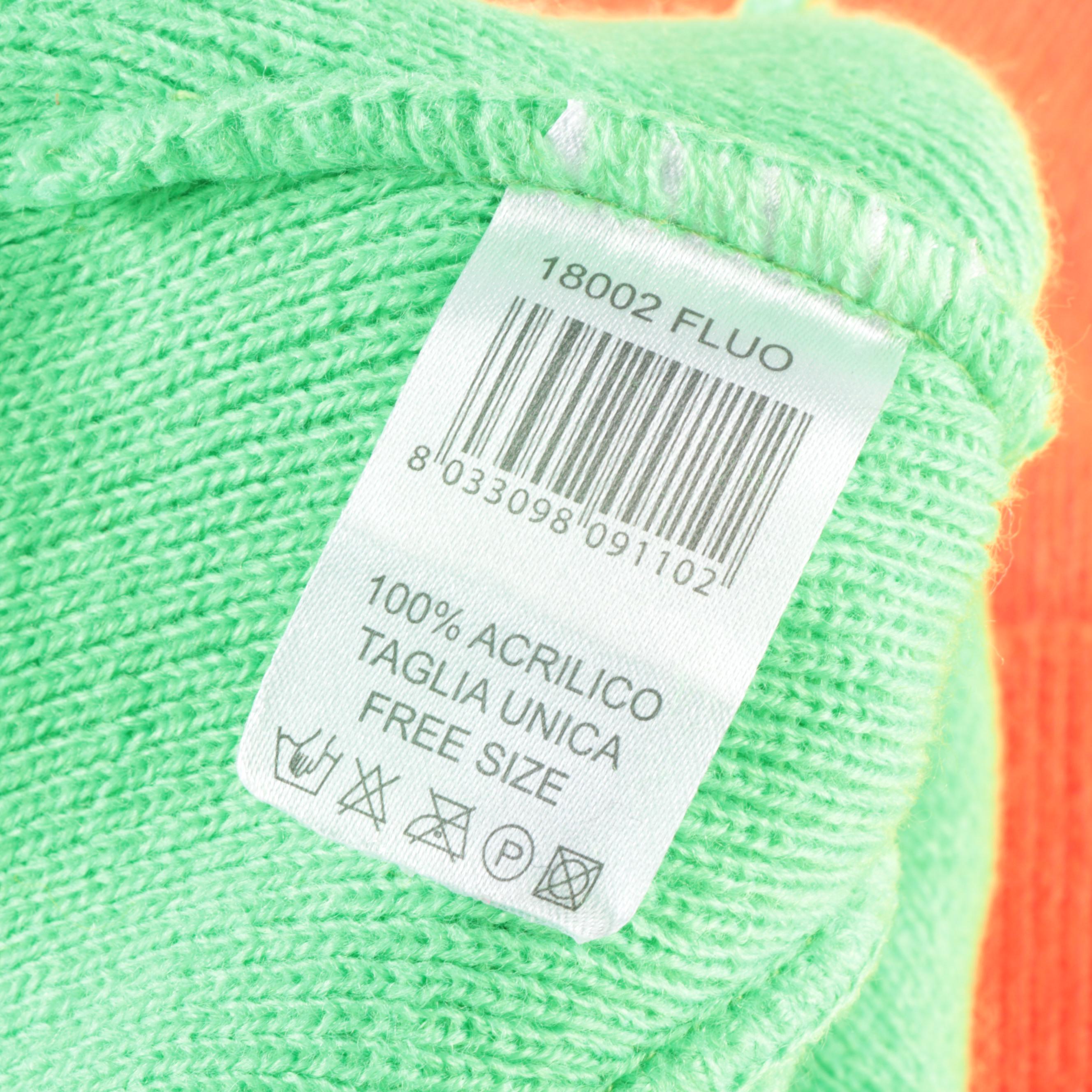 Weekend Max Mara Linen Scarf with Other Scarves and Hats