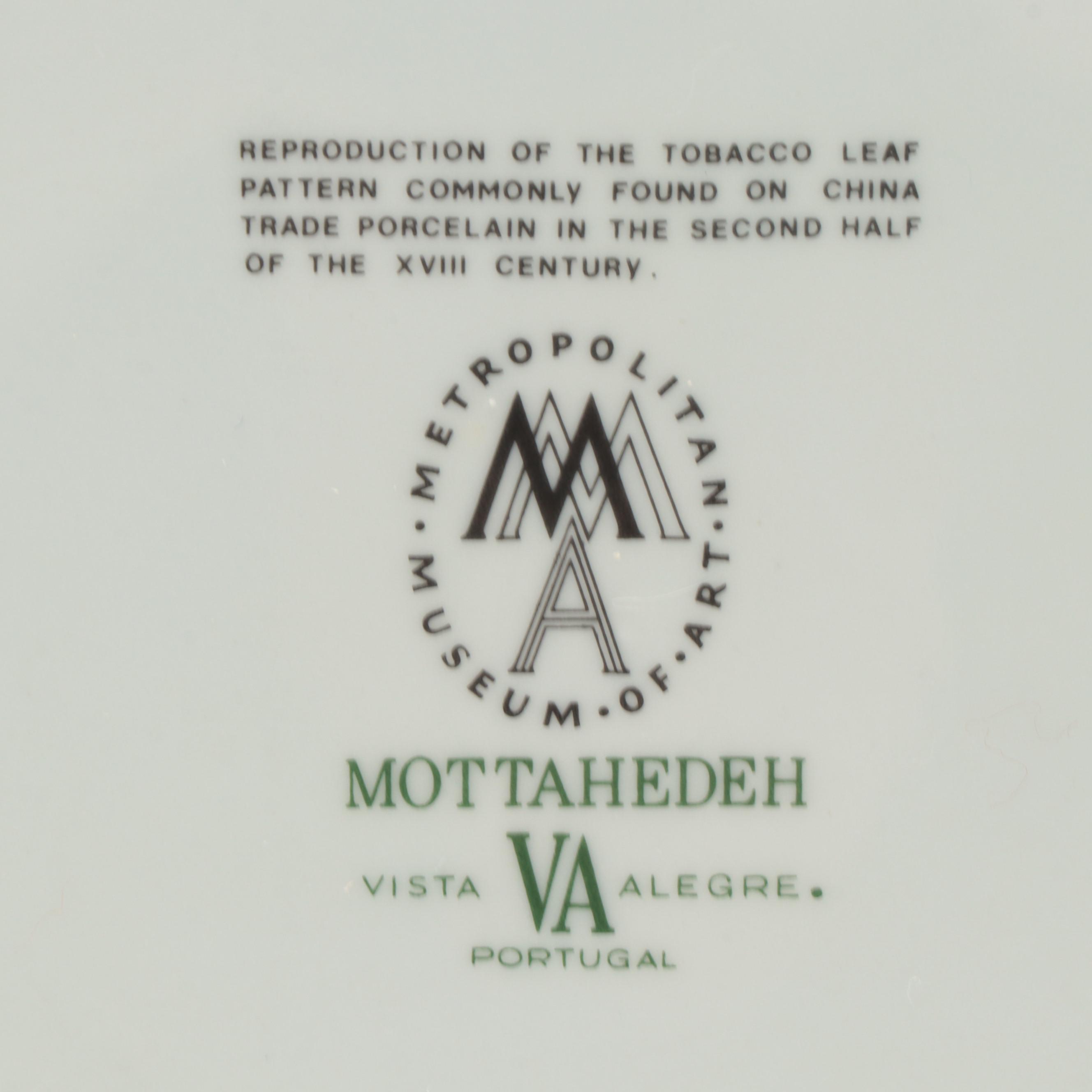 Mottahedeh "Tobacco Leaf" Porcelain Dinner Plates