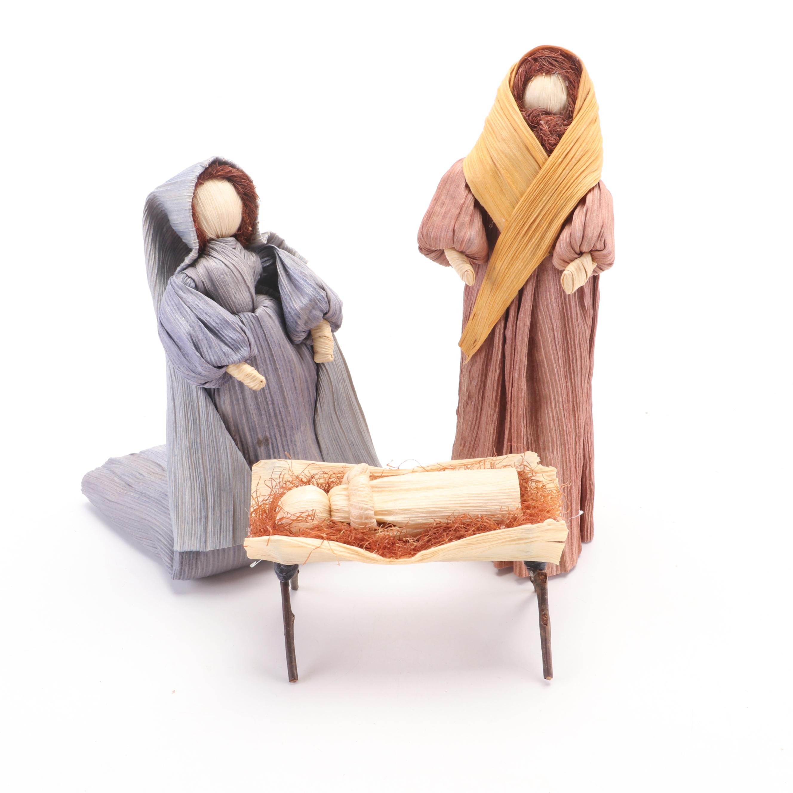 Sinamay Tree Topper Angel with Nativity Corn Husk Figurines and Wood Display