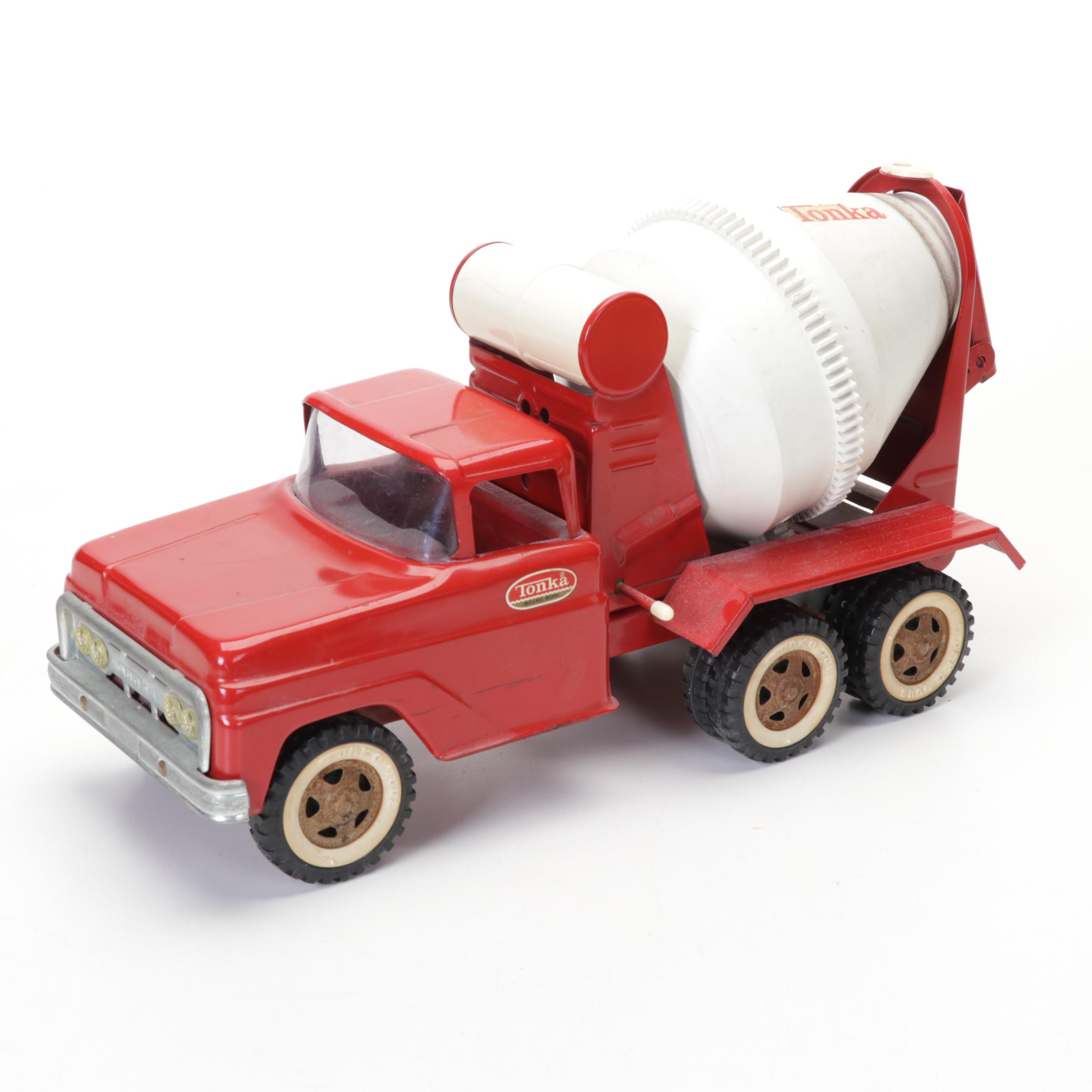 Tonka Toys Diecast Trucks and Attachments, Late 20th Century