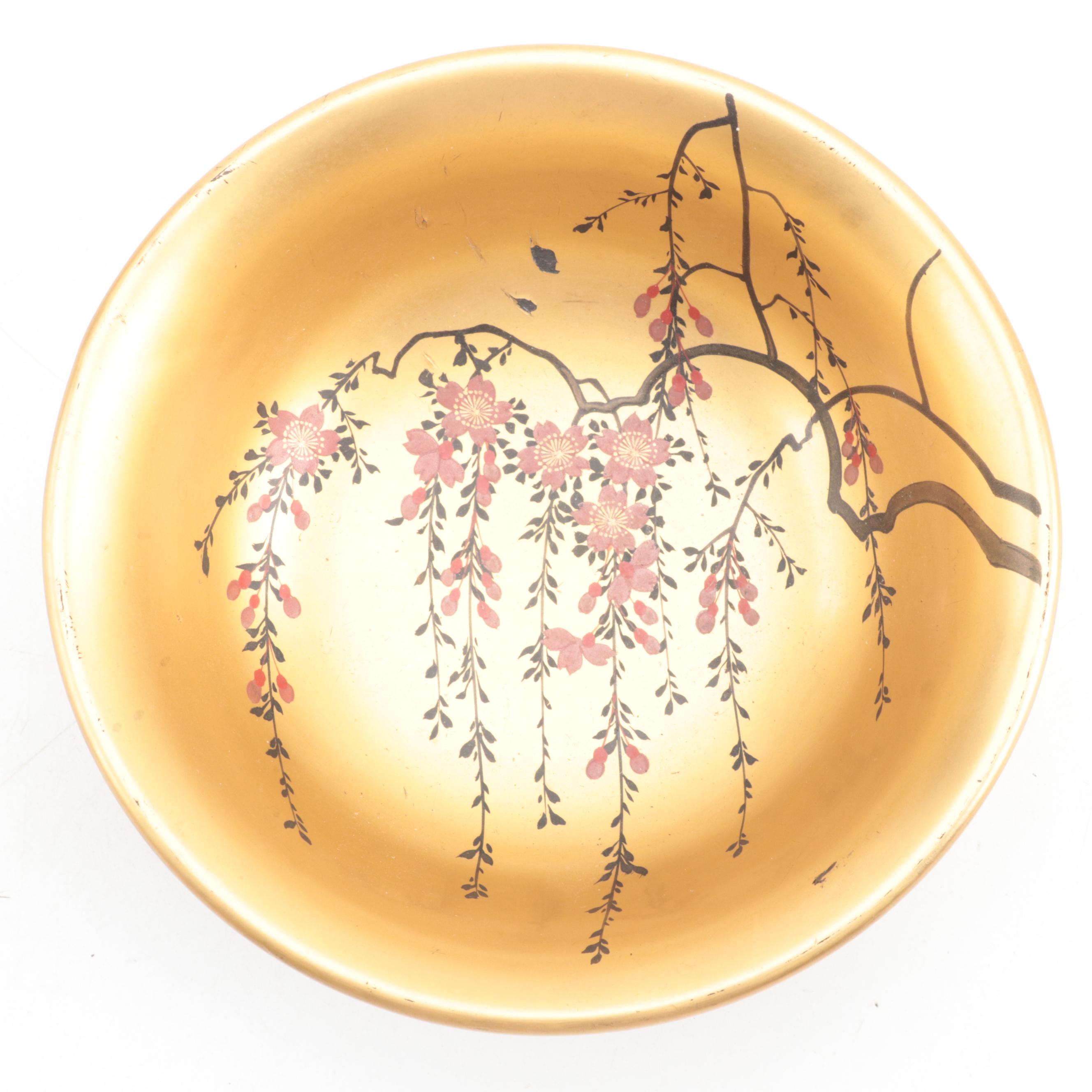 Japanese Gold Hand-Painted Lacquerware Bowls